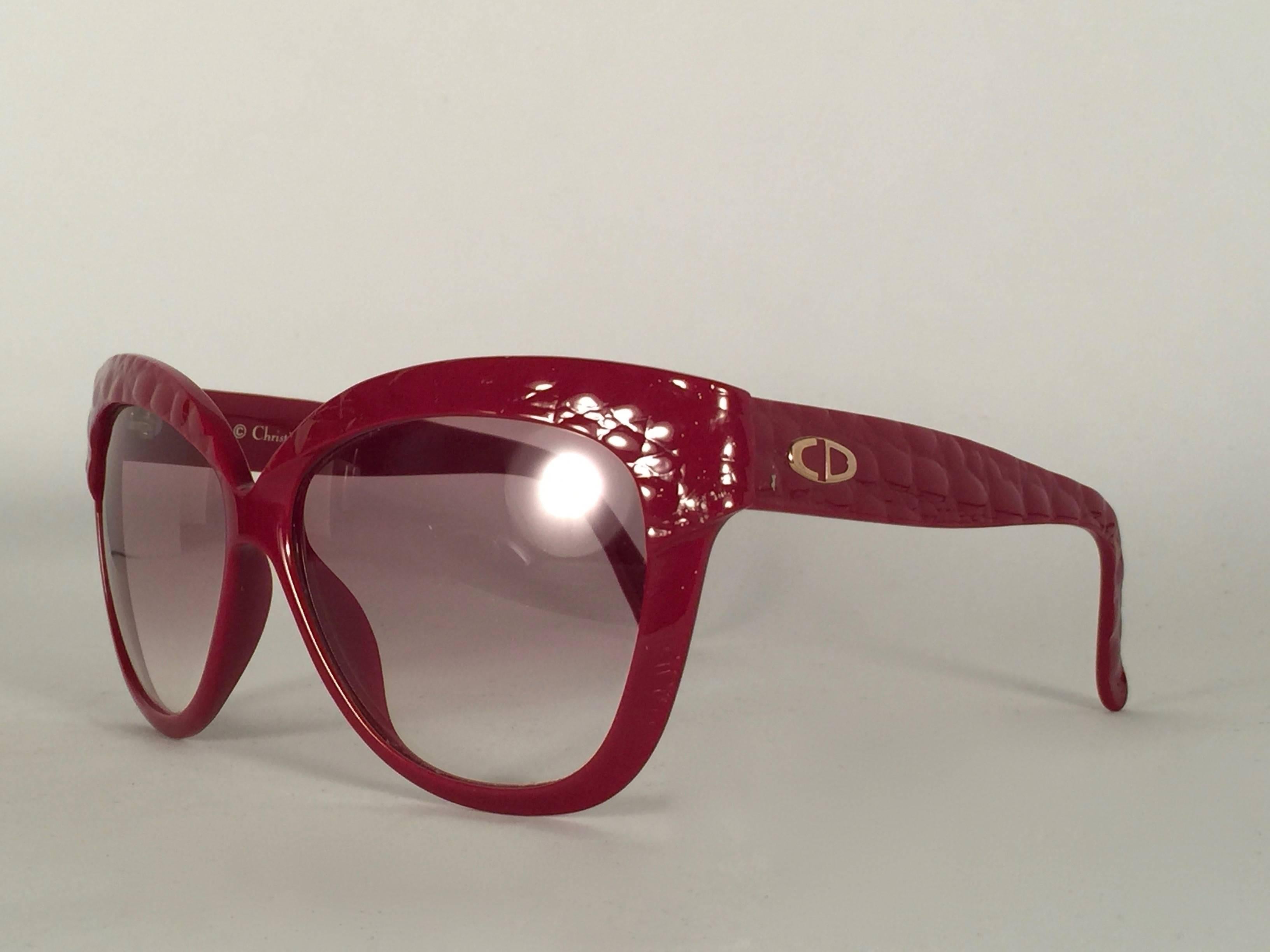 Women's Mint Vintage Christian Dior 2321 Quilted Red Optyl Sunglasses Germany