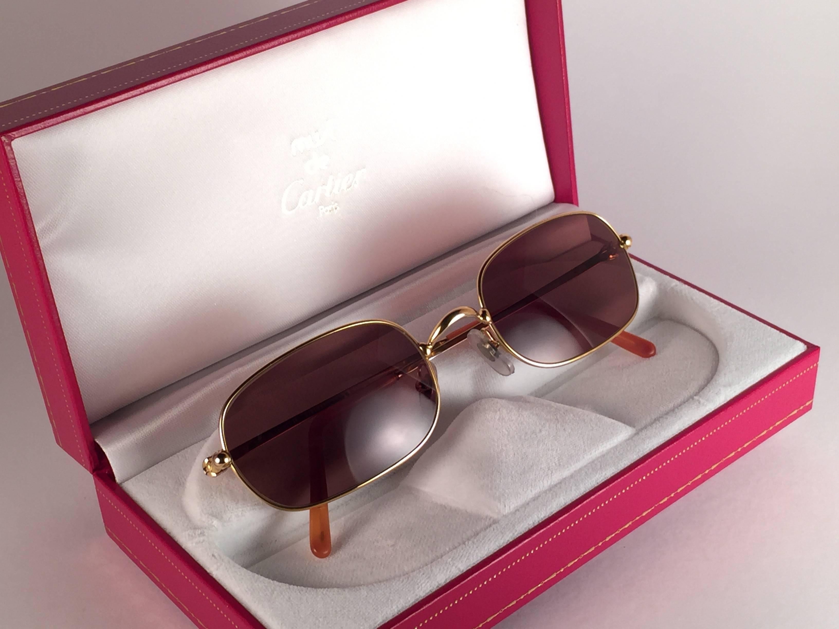 New Vintage Cartier Deimios Gold Plated Solid Brown Lens France 1990 Sunglasses In New Condition In Baleares, Baleares