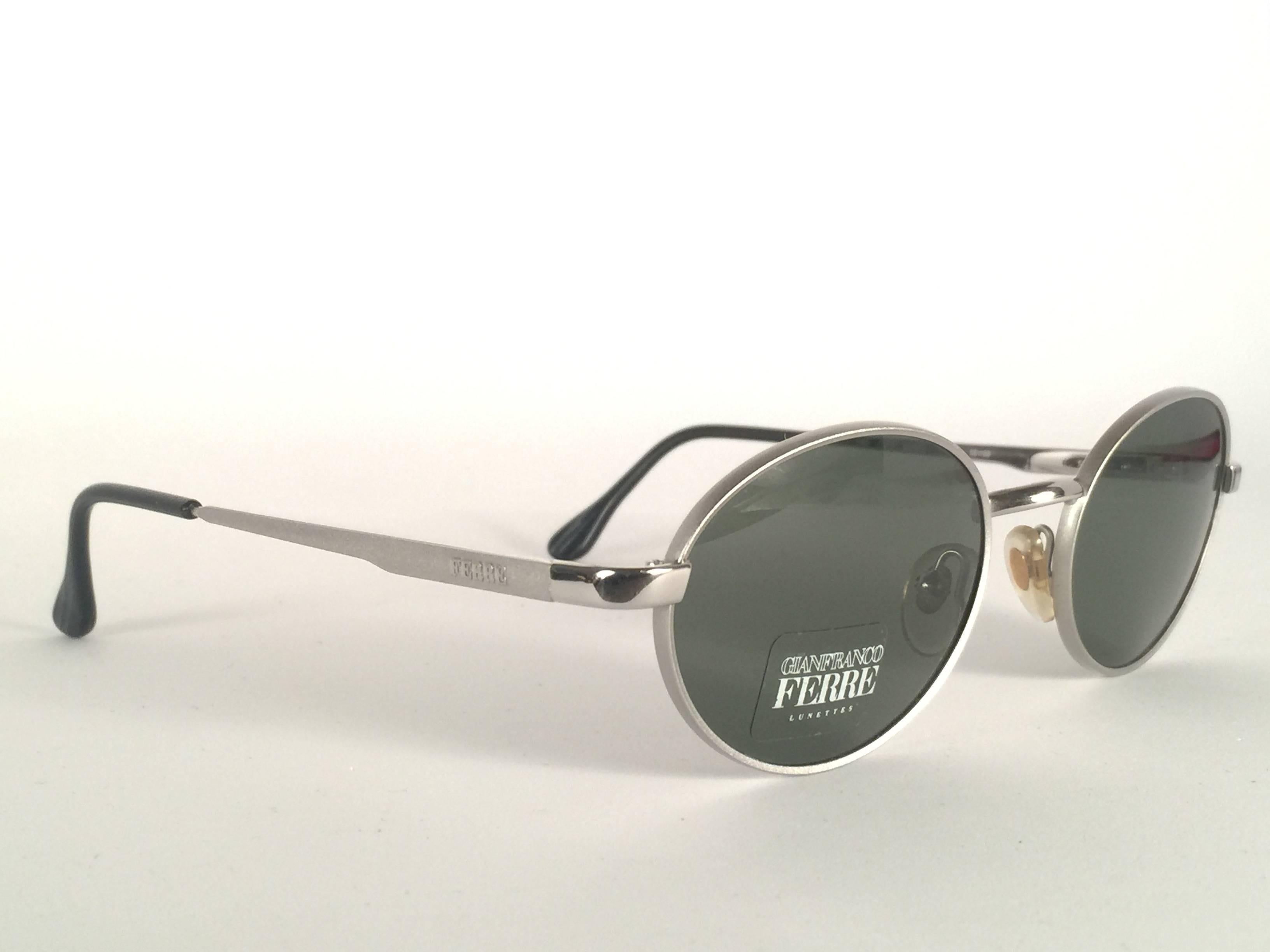 Women's or Men's New Vintage Gianfranco Ferre Oval Silver 1990's Made in Italy Sunglasses