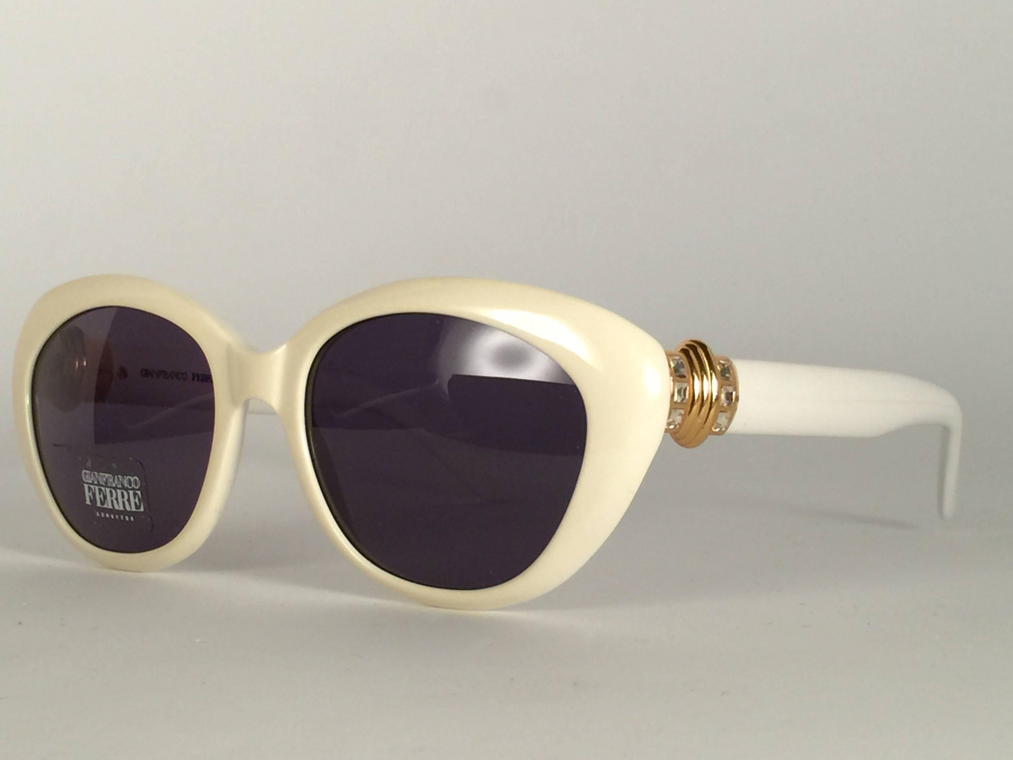 Women's or Men's New Vintage Gianfranco Ferré Ivory & Rhinestones 1990's Made in Italy Sunglasses For Sale