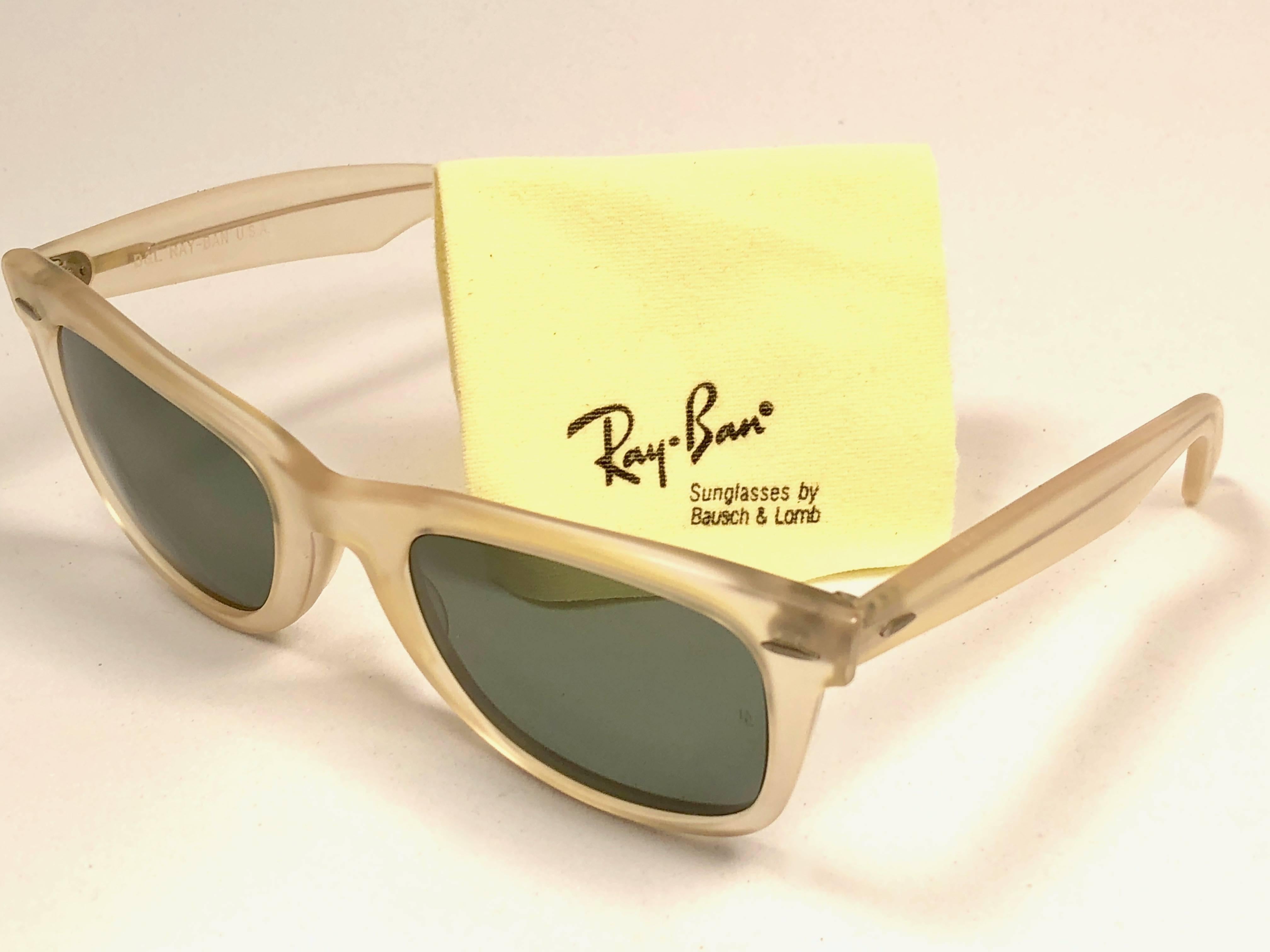 Black Rare Ray Ban The Wayfarer Frosted B&L G15 Grey Lenses USA 80's Sunglasses