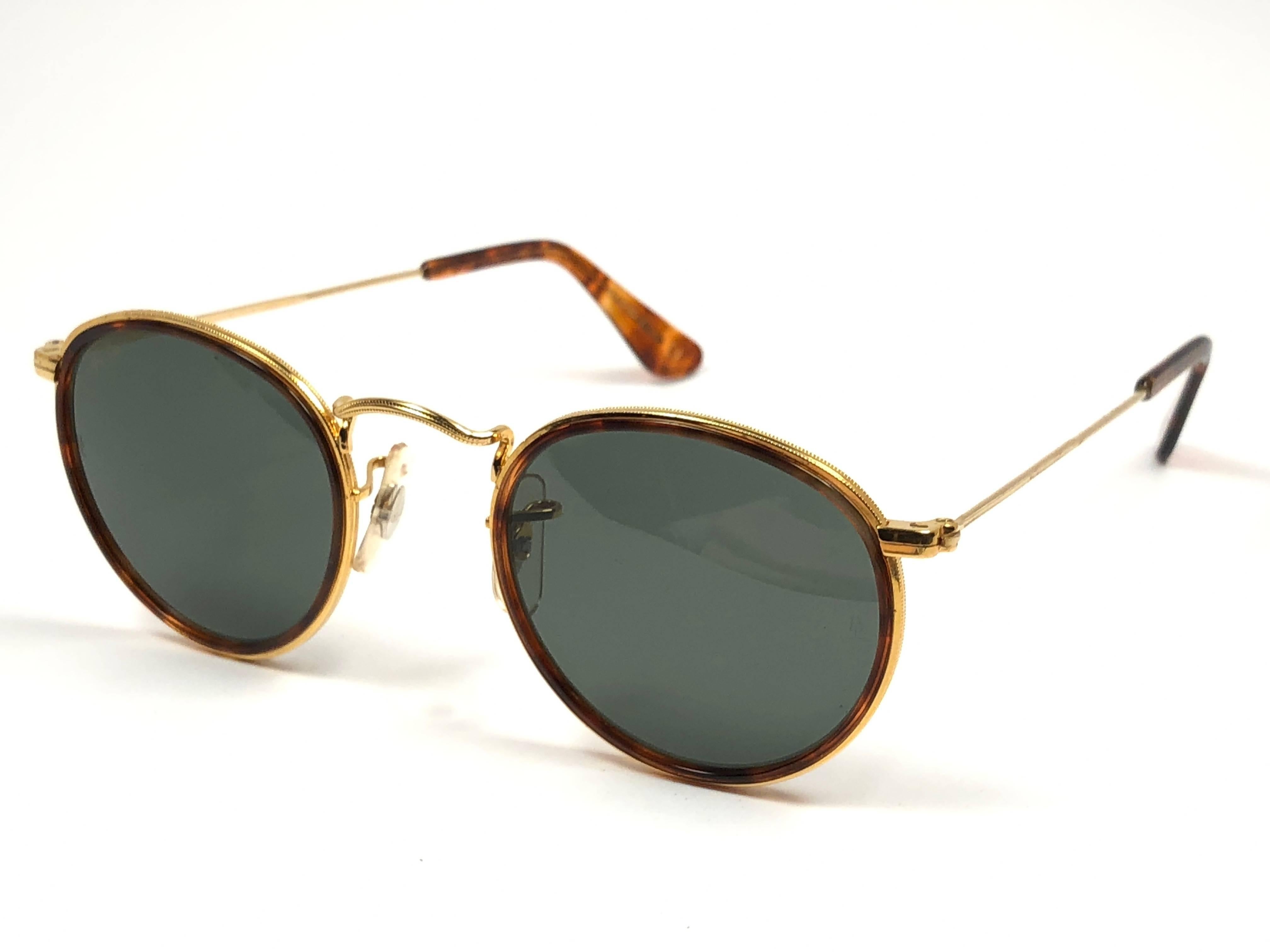 Ray Ban Gold Round Inserts G15 Grey Lenses  B&L Vintage Sunglasses, 1980s  In New Condition In Baleares, Baleares