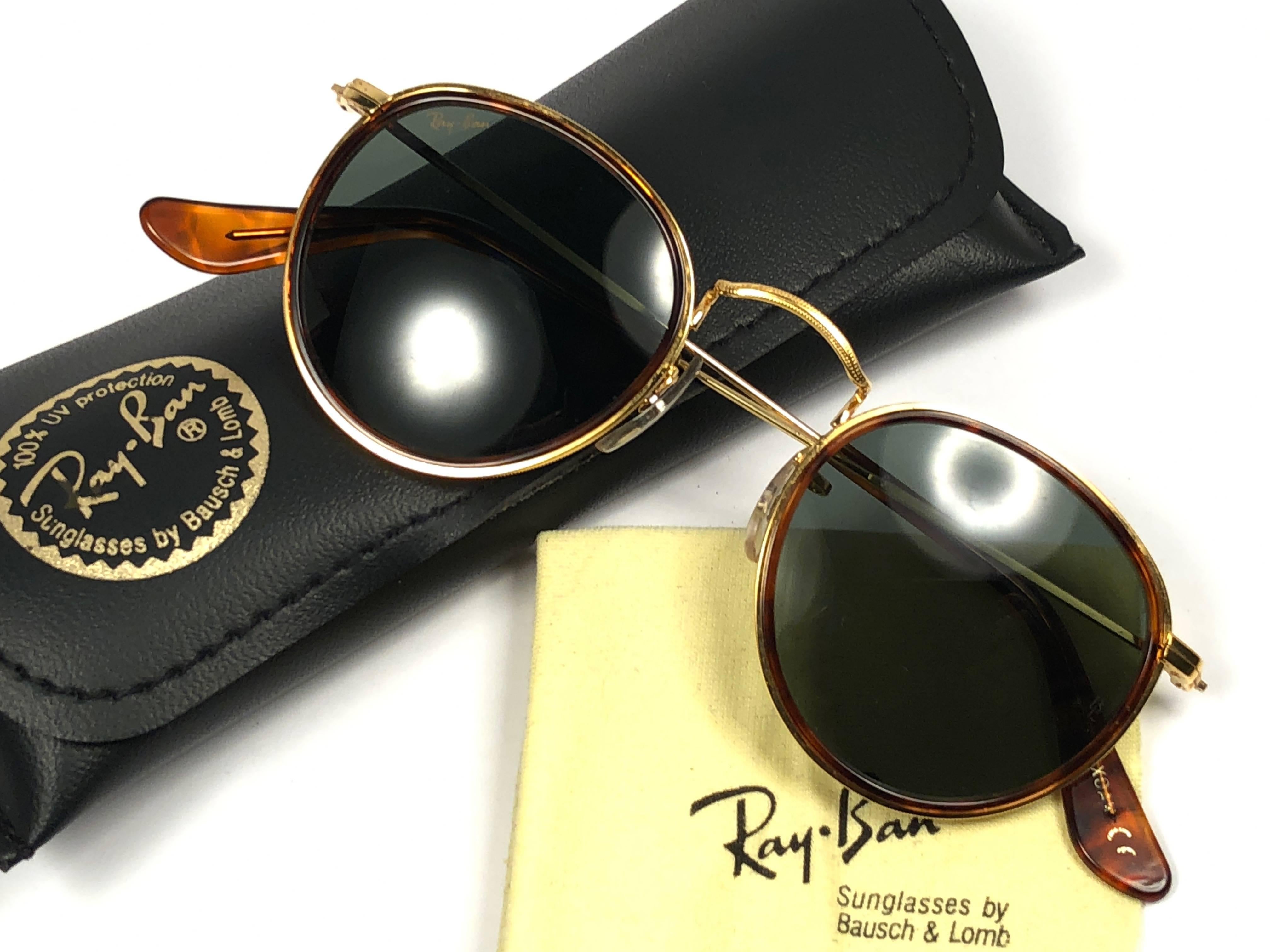 Women's or Men's Ray Ban Gold Round Inserts G15 Grey Lenses  B&L Vintage Sunglasses, 1980s 