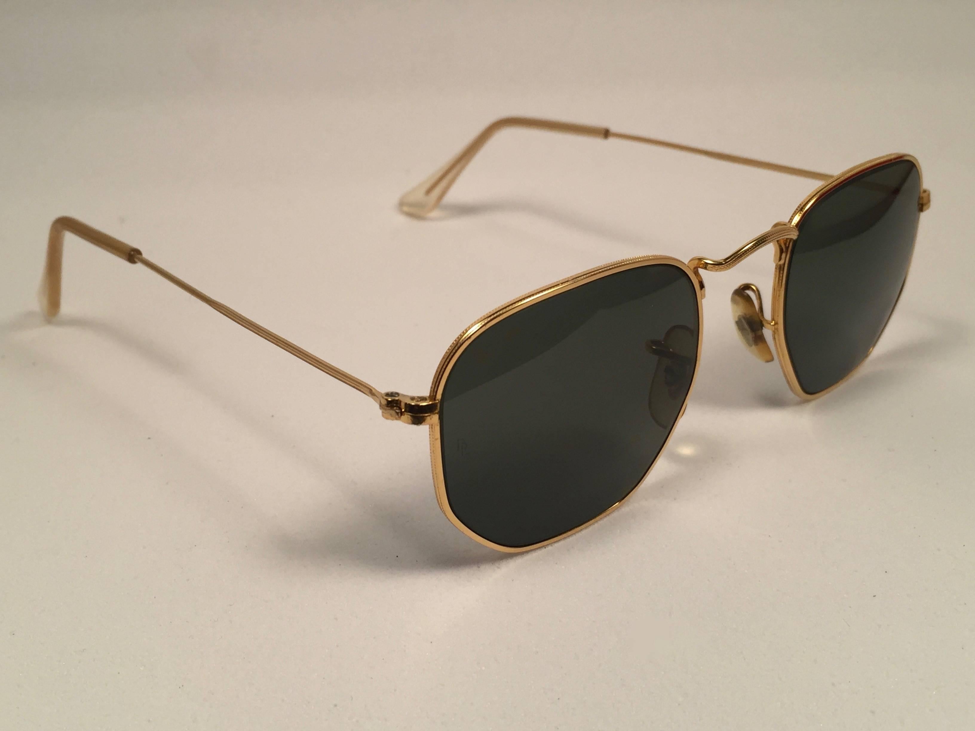 New Vintage Ray Ban Gold Hexagonal G15 Grey Lenses  B&L 1980's Sunglasses In New Condition In Baleares, Baleares