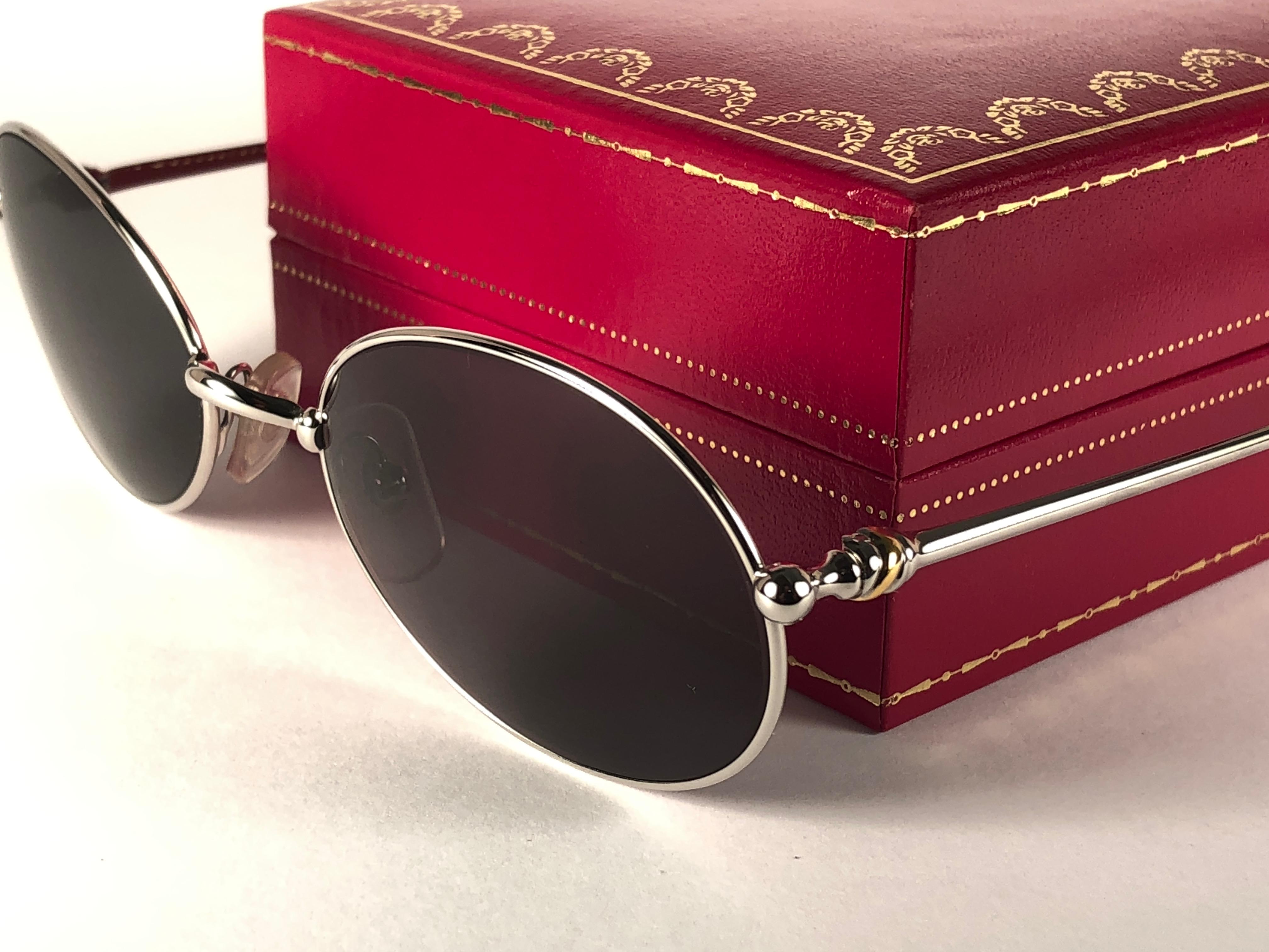 Cartier Vintage Saturne 51MM Platin-Sonnenbrille aus massivem grauem Glas, Frankreich, 1990  im Angebot 2