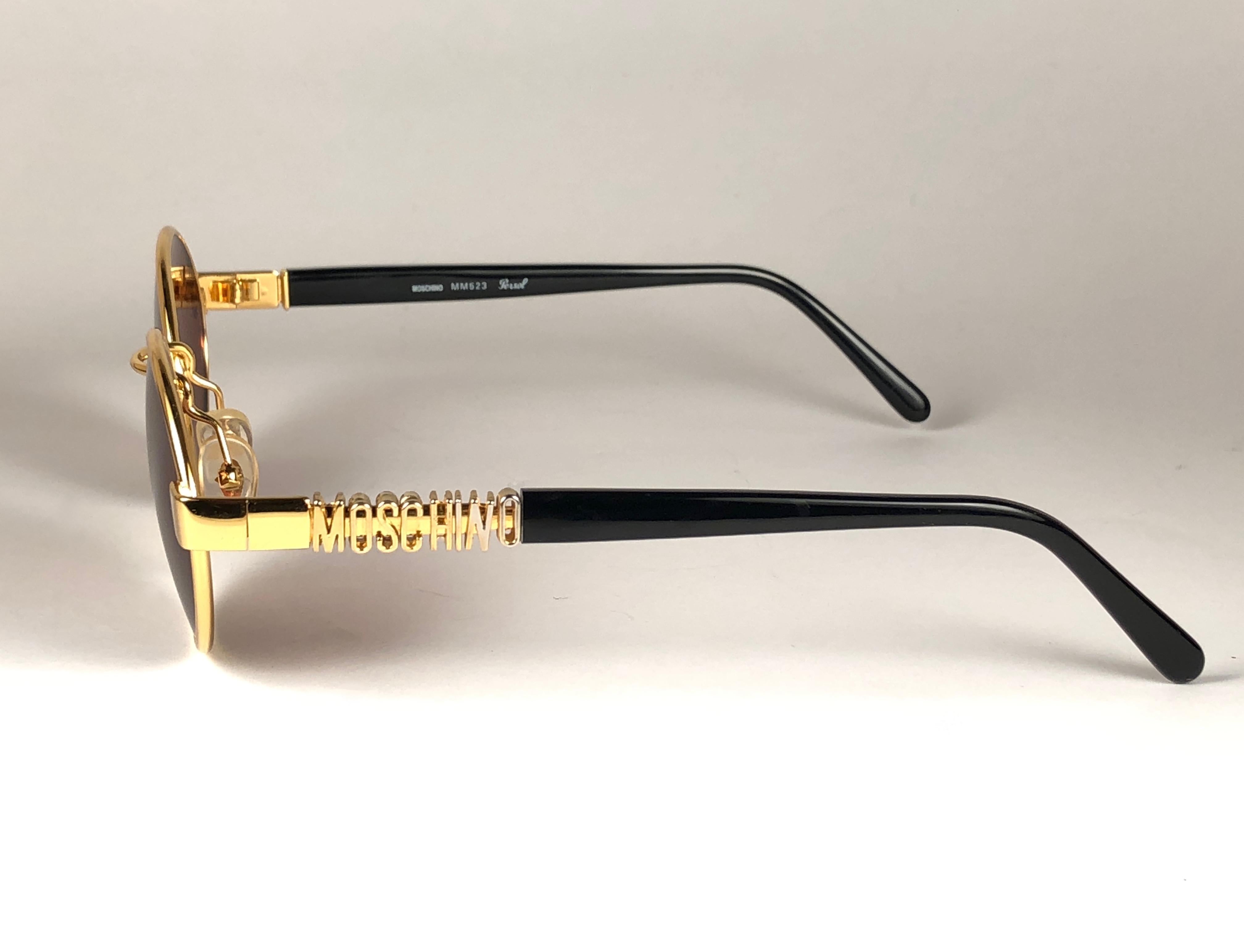 Mint Vintage Moschino Small Oval Gold 1990 Sunglasses Made in Italy 1