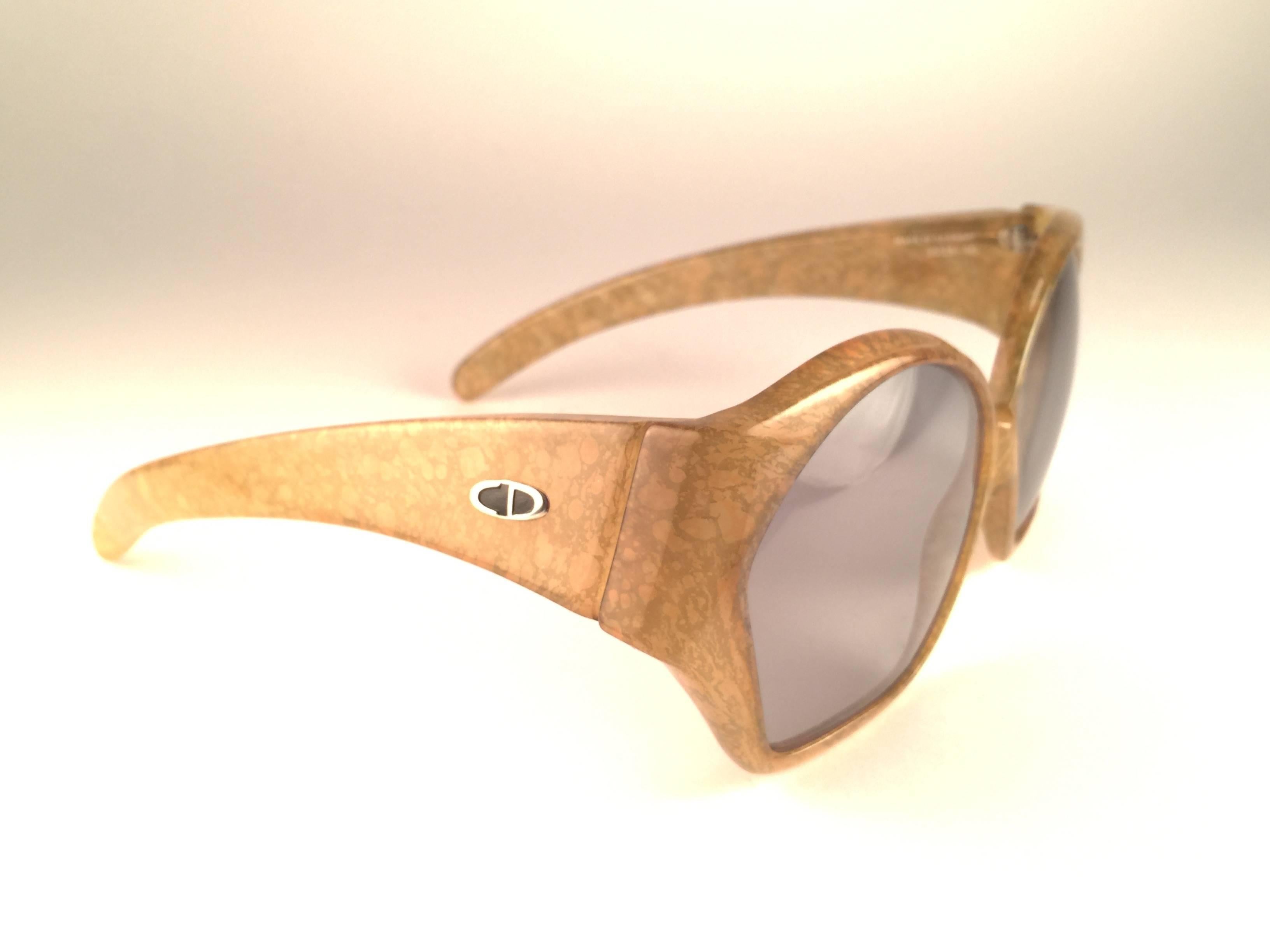 Marron New Vintage Christian Dior 2028 60 Jasped Marbled Green Optyl Sunglasses en vente