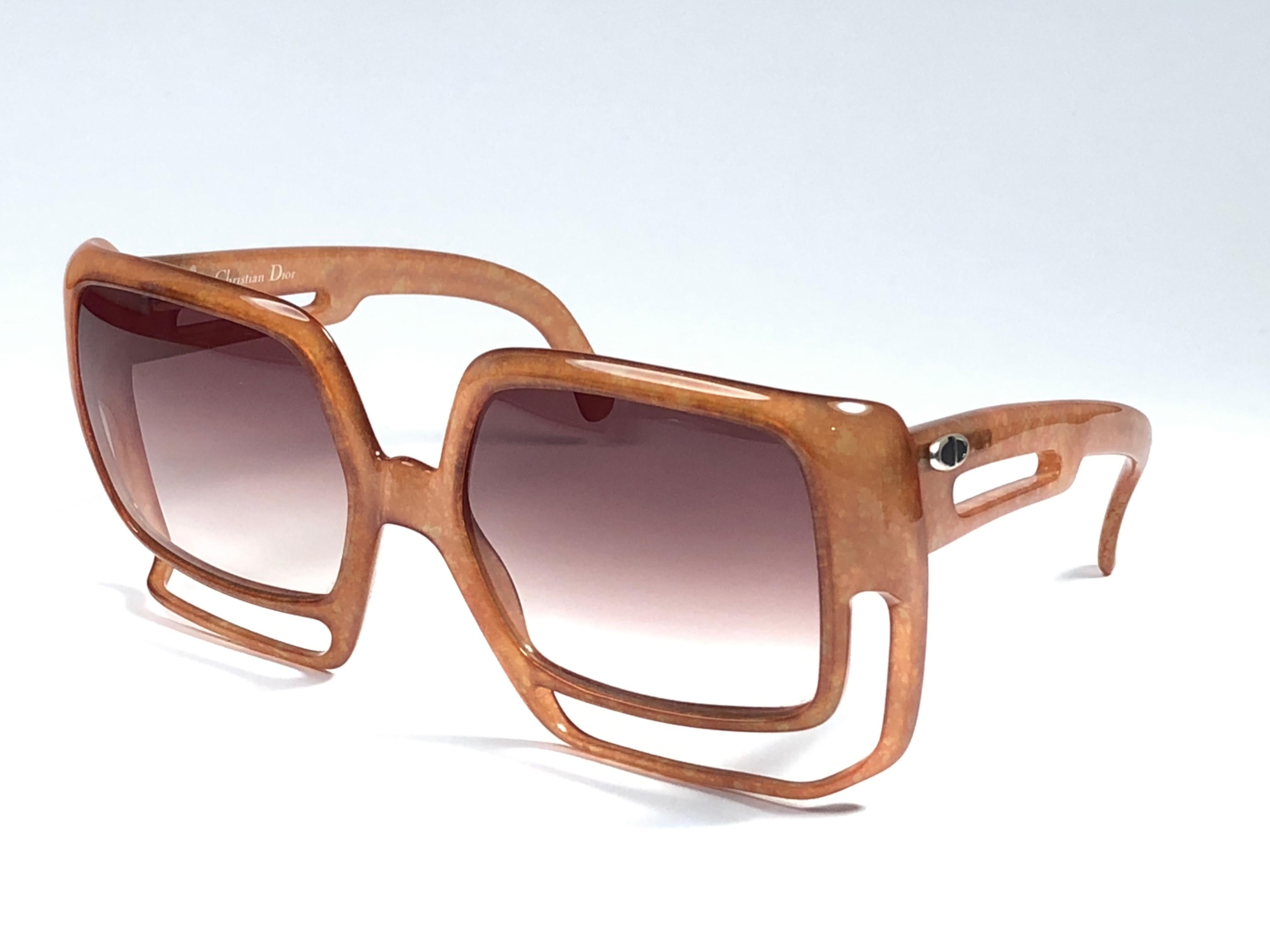 Women's New Vintage Christian Dior 2029 30 Medium Amber Jasped Optyl Sunglasses