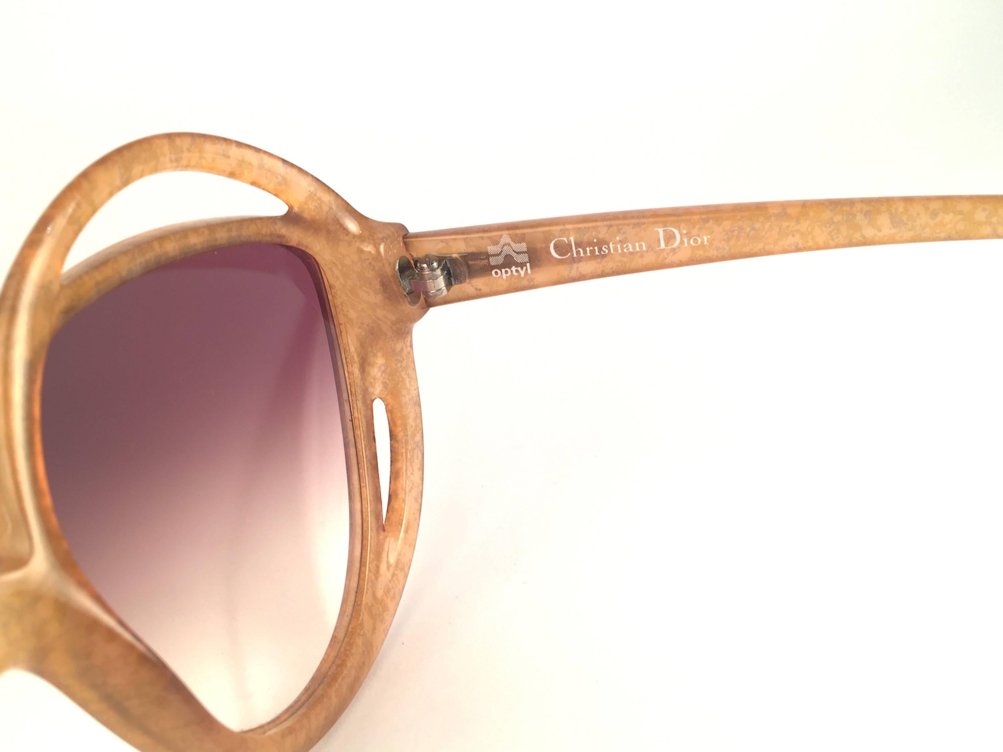 New Vintage Christian Dior 2027 30 Amber Jasped Optyl Sunglasses For Sale 2