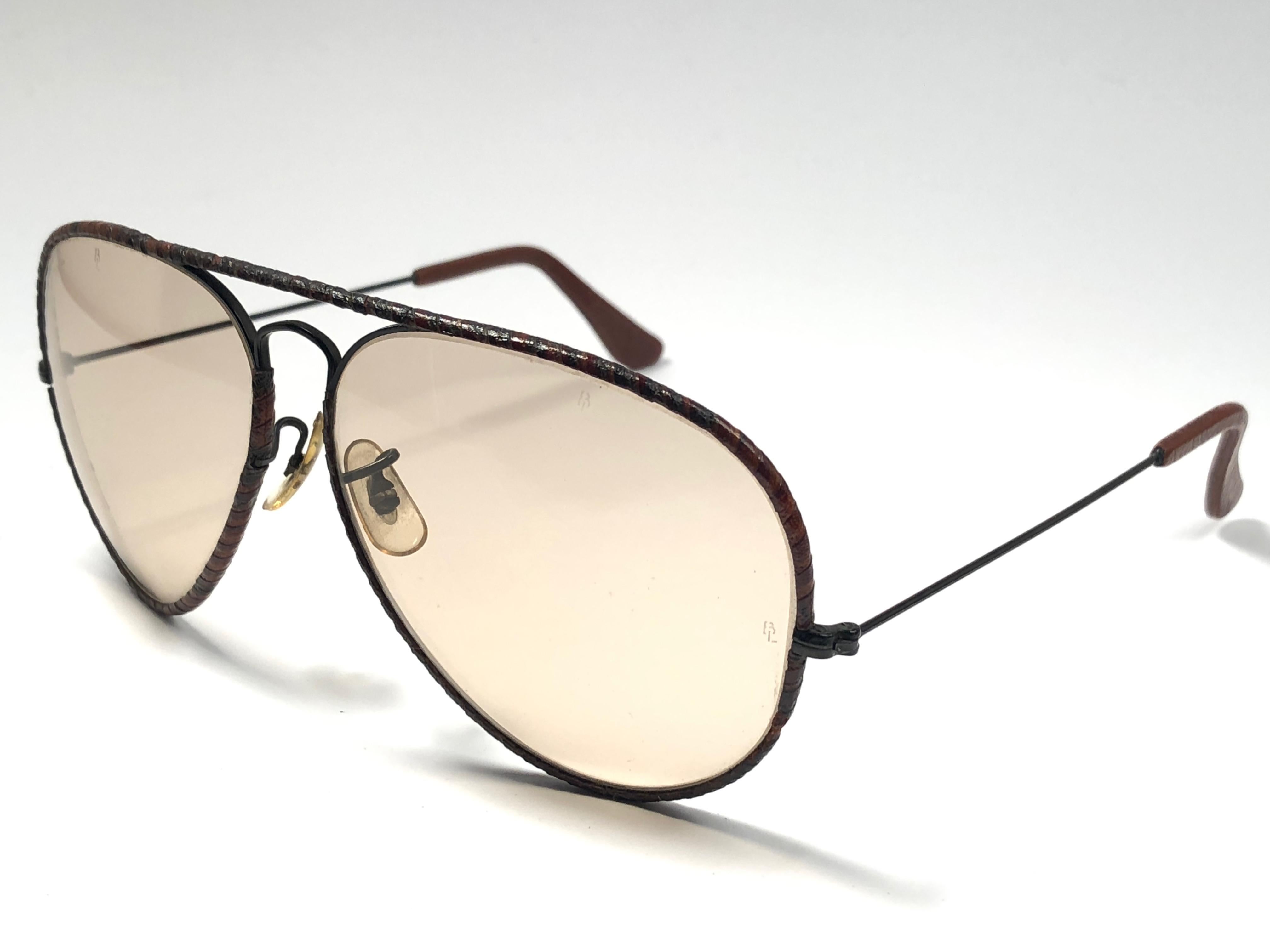 ray ban aviator with leather trim