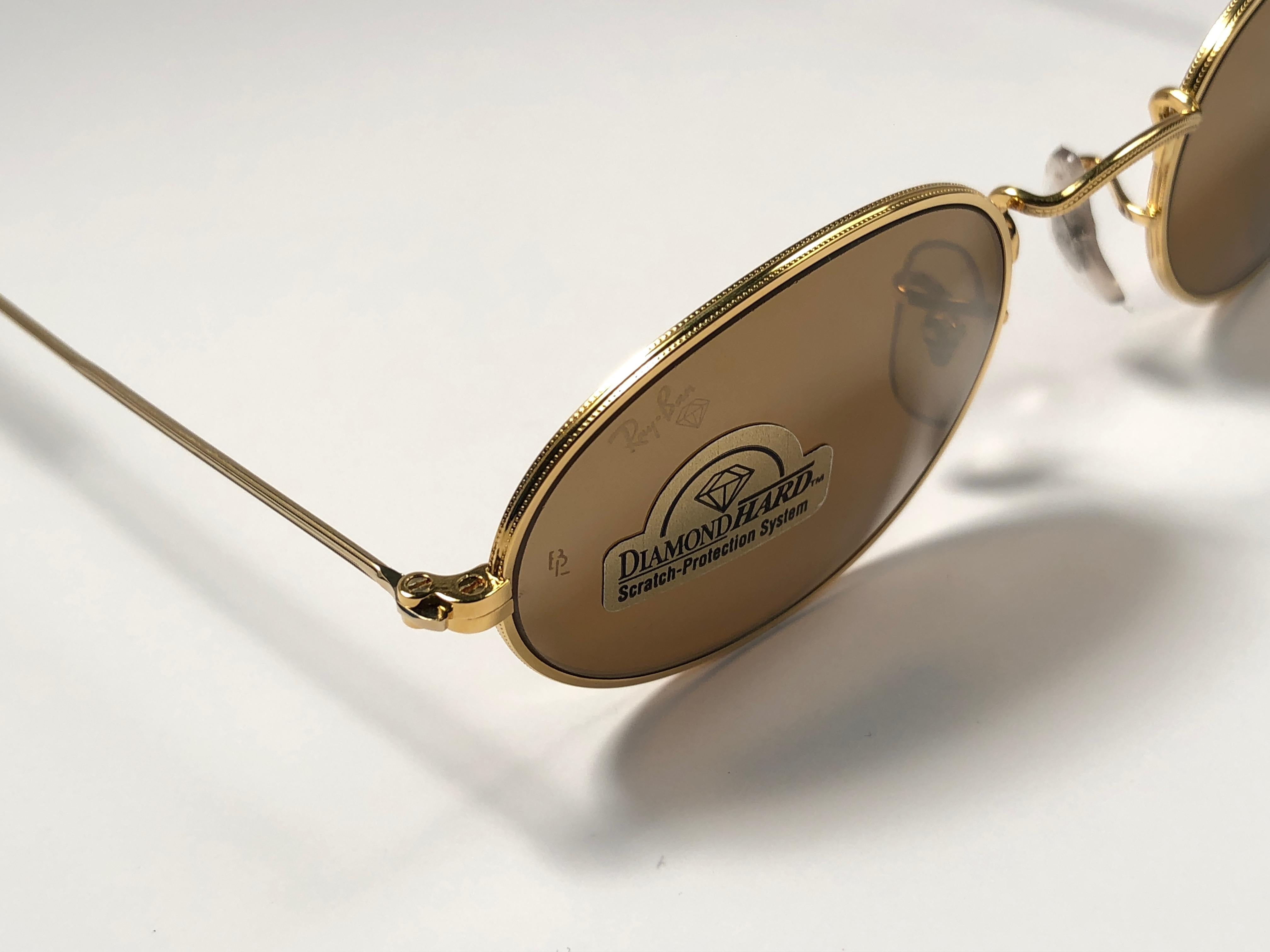 New Vintage Ray Ban Oval Gold Diamond Hard Lenses 1980's B&L Sunglasses Neuf à Baleares, Baleares