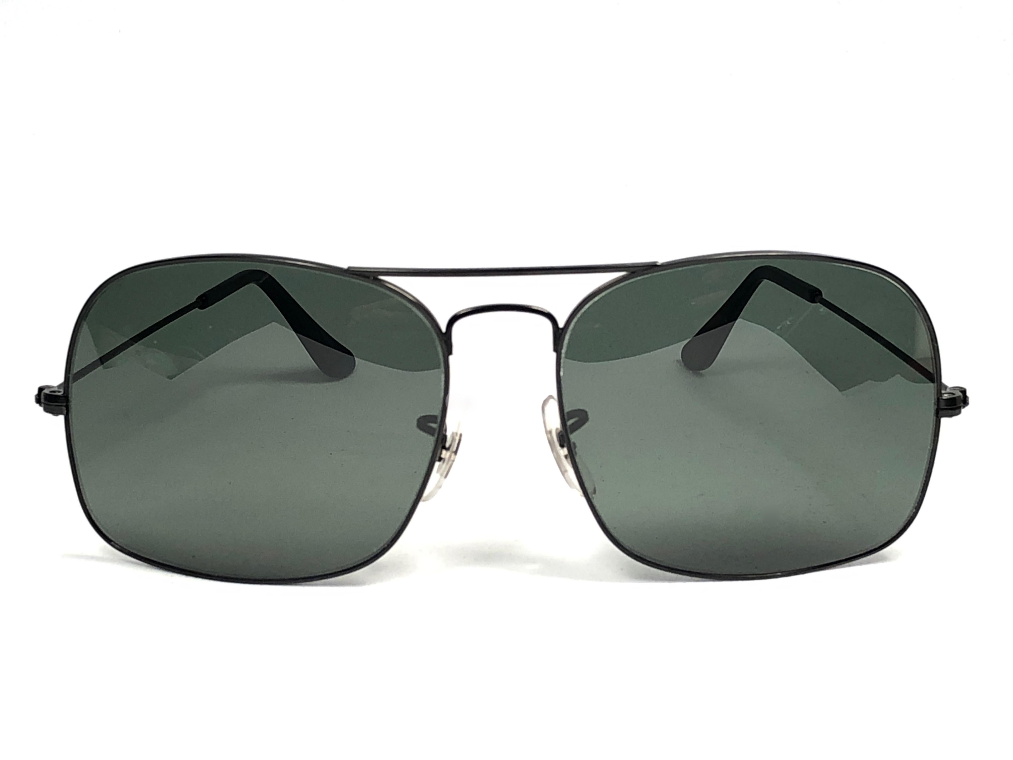 Ray Ban Vintage Avalar Black Grey G15 Lenses B&L Sunglasses, 1970s  In New Condition For Sale In Baleares, Baleares