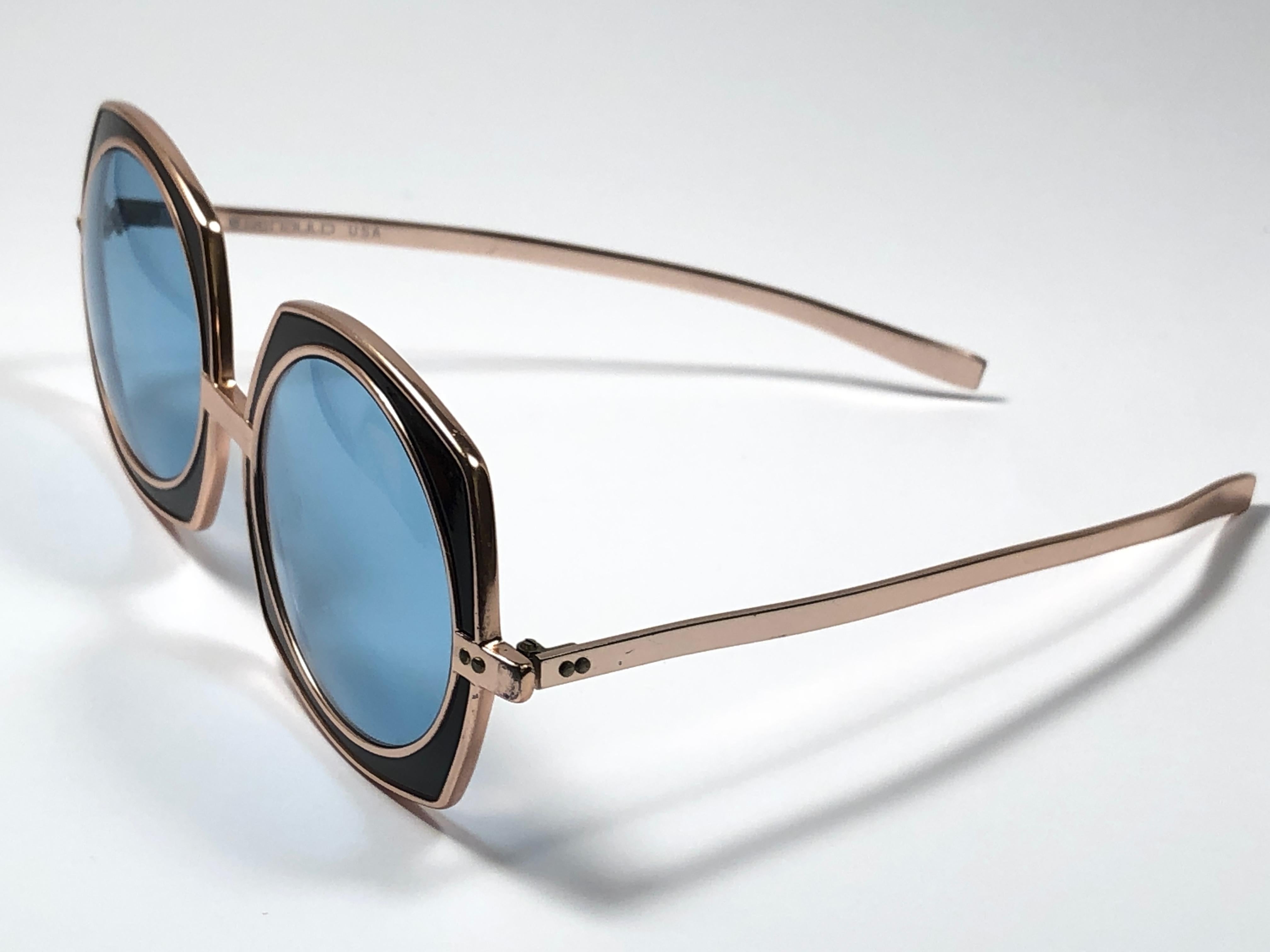 Women's Vintage Renauld Rose Gold Oversized Frame Blue Lens 1980 Sunglasses Made in USA For Sale