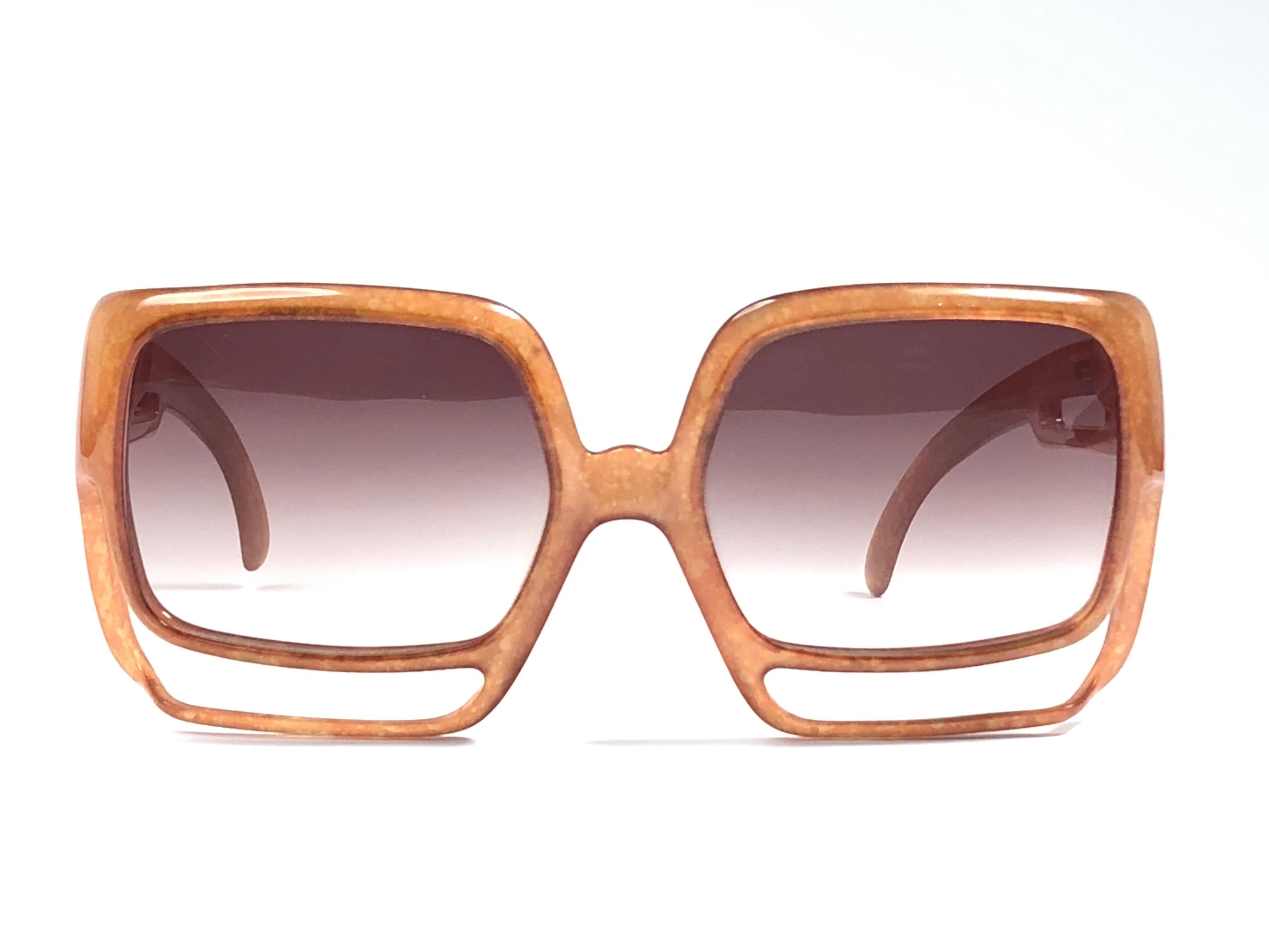 Neu Vintage Christian Dior 2029 30 Medium Bernstein Jasped Optyl Sonnenbrille (Braun) im Angebot