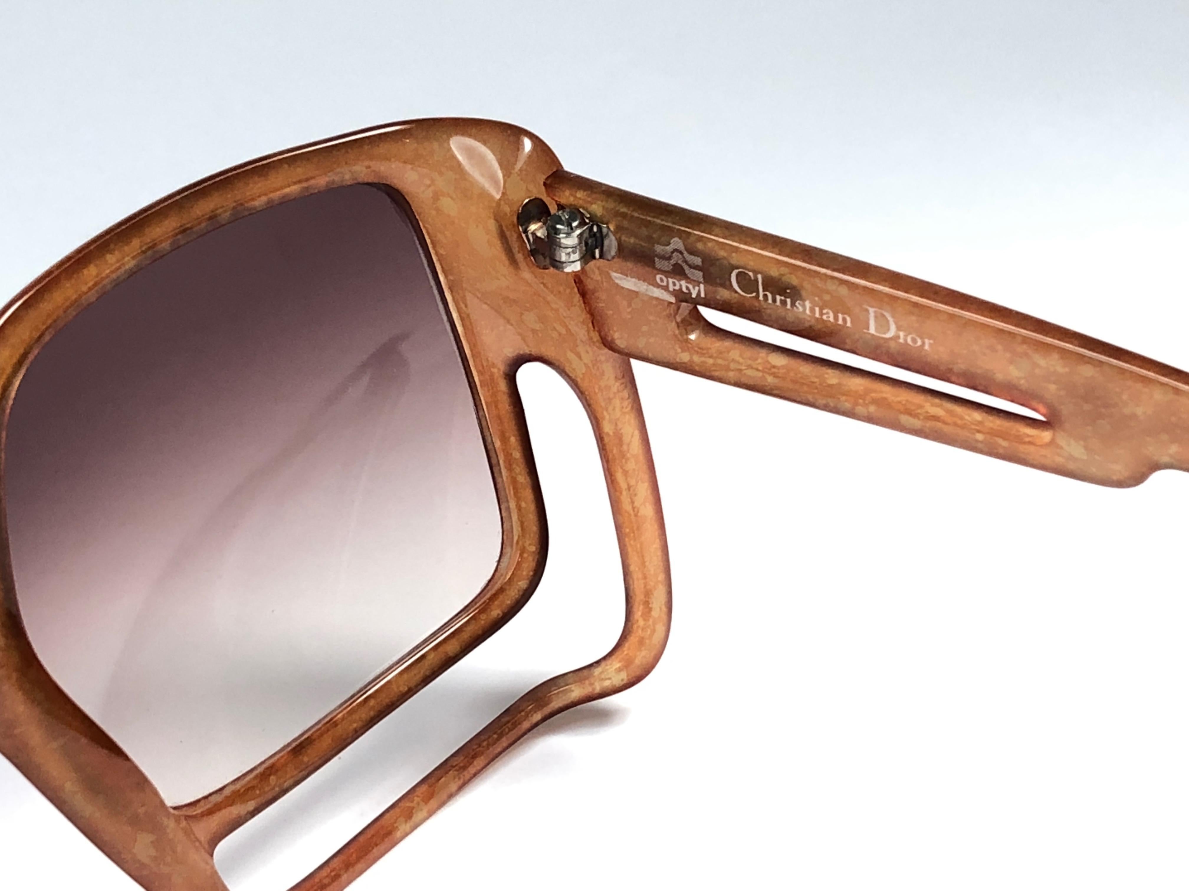 Neu Vintage Christian Dior 2029 30 Medium Bernstein Jasped Optyl Sonnenbrille Damen im Angebot