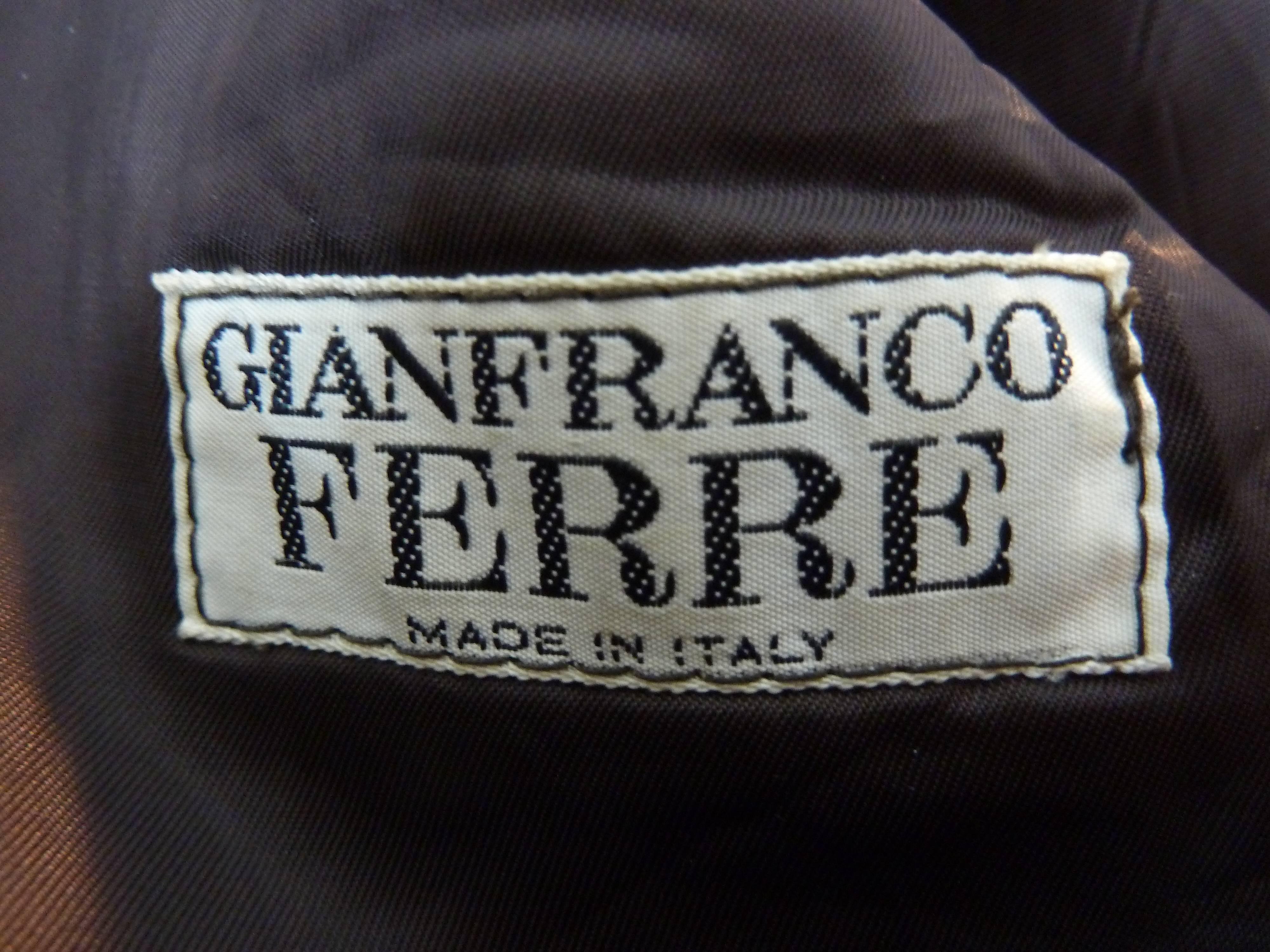 Gianfranco Ferrè vintage 1980s women's brown leather motorcycle jacket size 46 For Sale 3