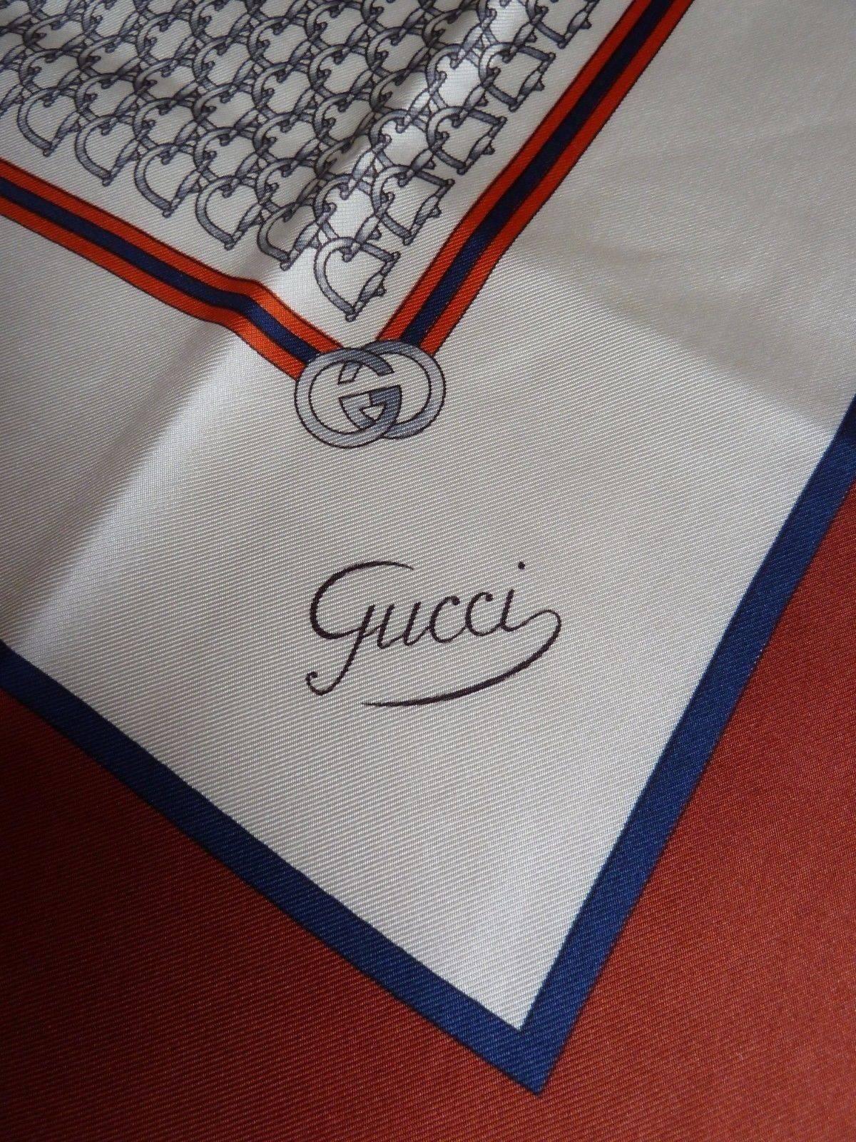 Women's Gucci scarf vintage 1960s made in italy foulard 100% silk 67x67 cm red