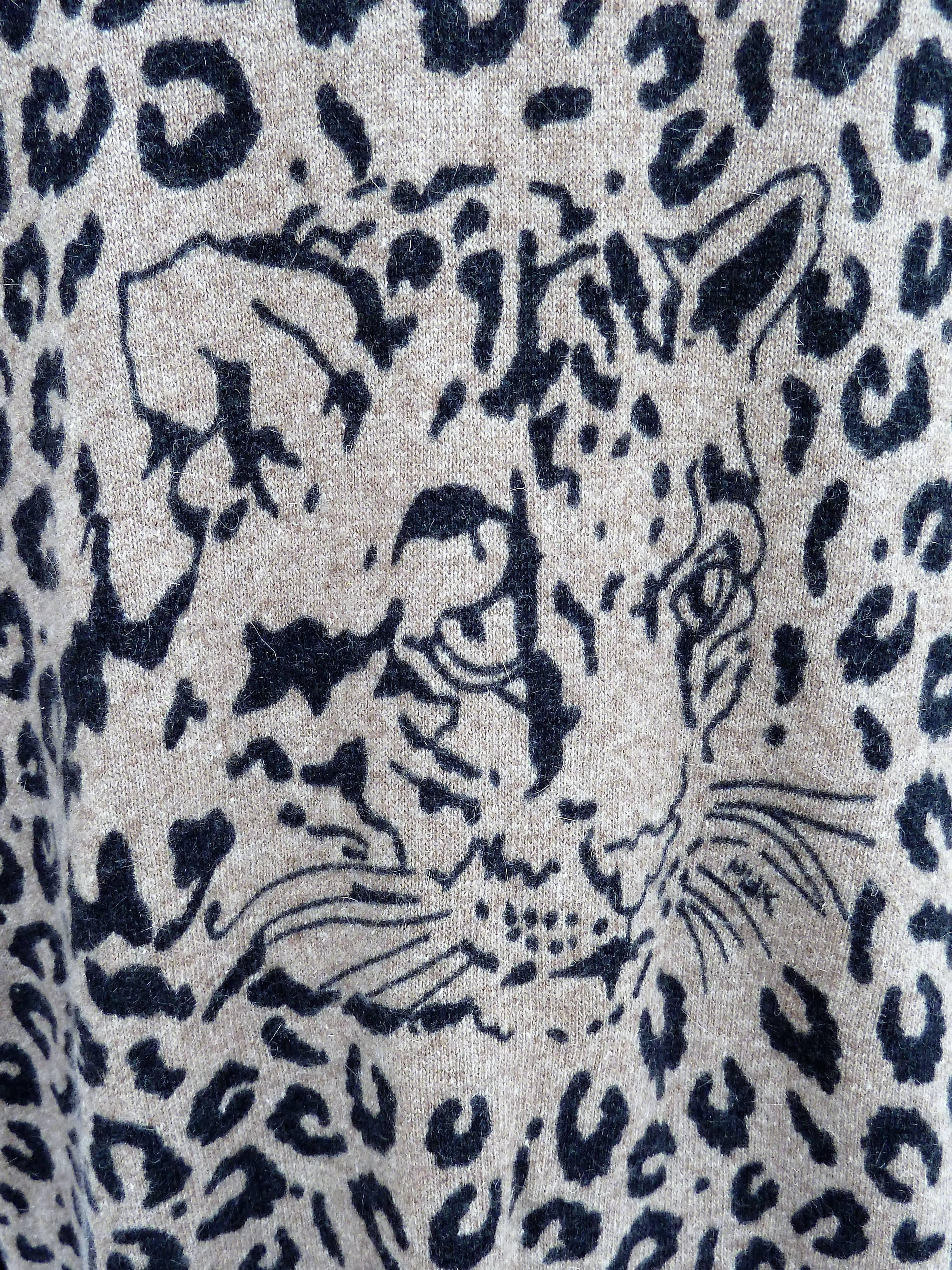Krizia 1980s Animal Series tiger Iconic Biebe Wool and angora Jacket sz L IT For Sale 1