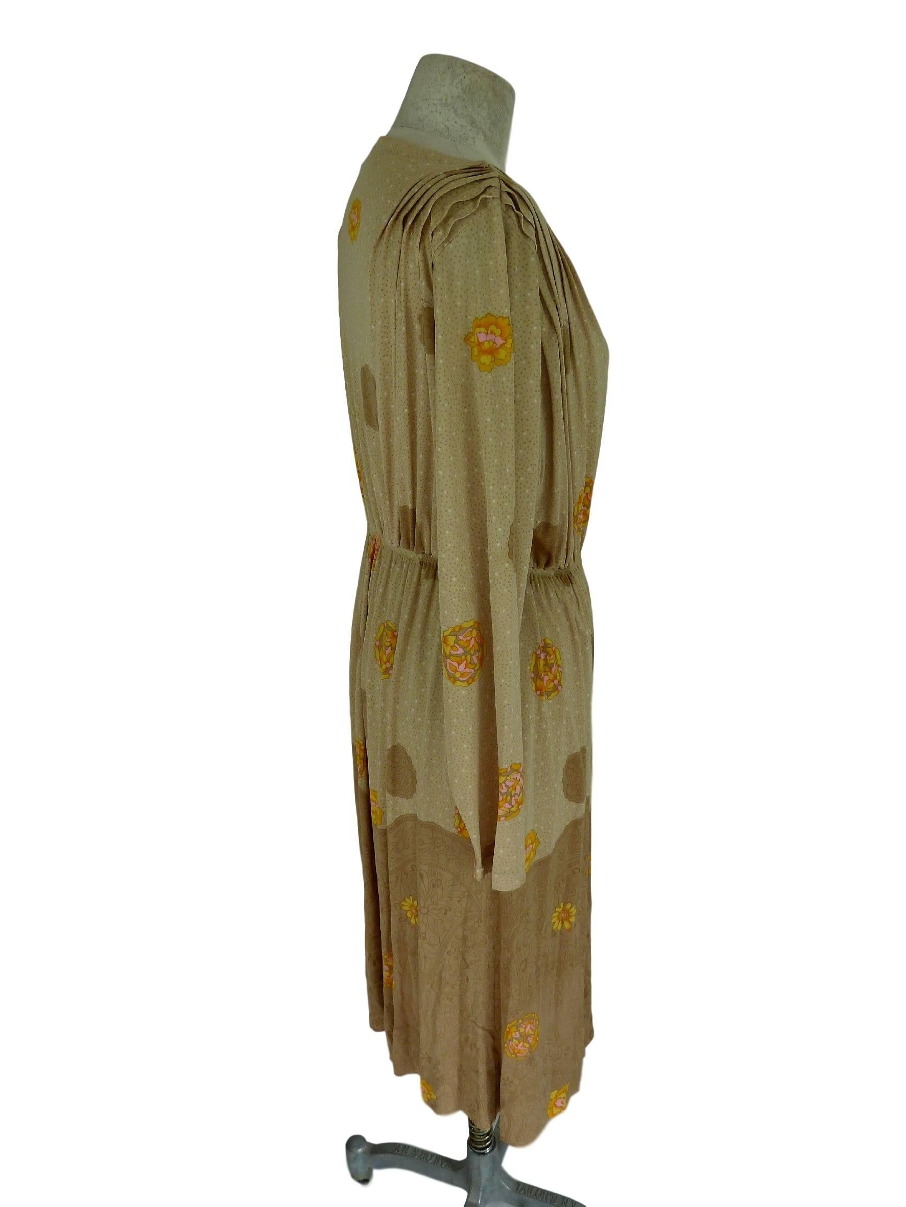 Beige De Parisini 1970s dress floral 100% silk wrap beige women's size 12 UK vintage