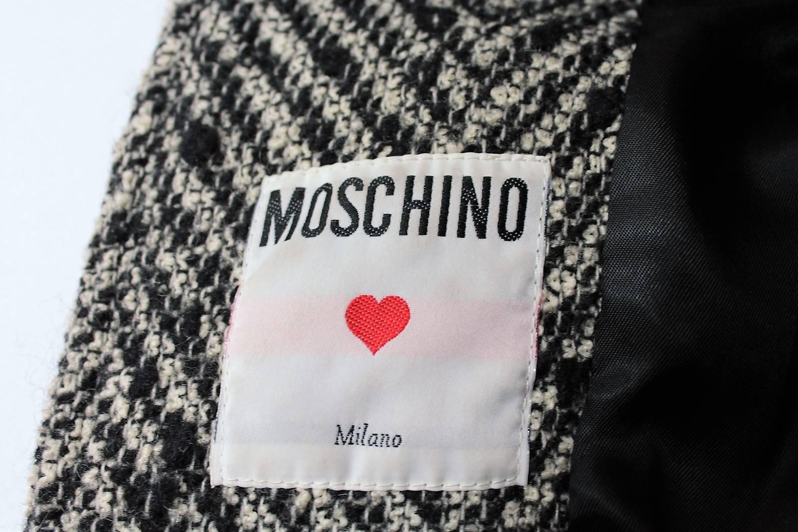 1990s Moschino Milano Gray Wool and Mohair Tweed Boucle Jacket Botton Golden 3