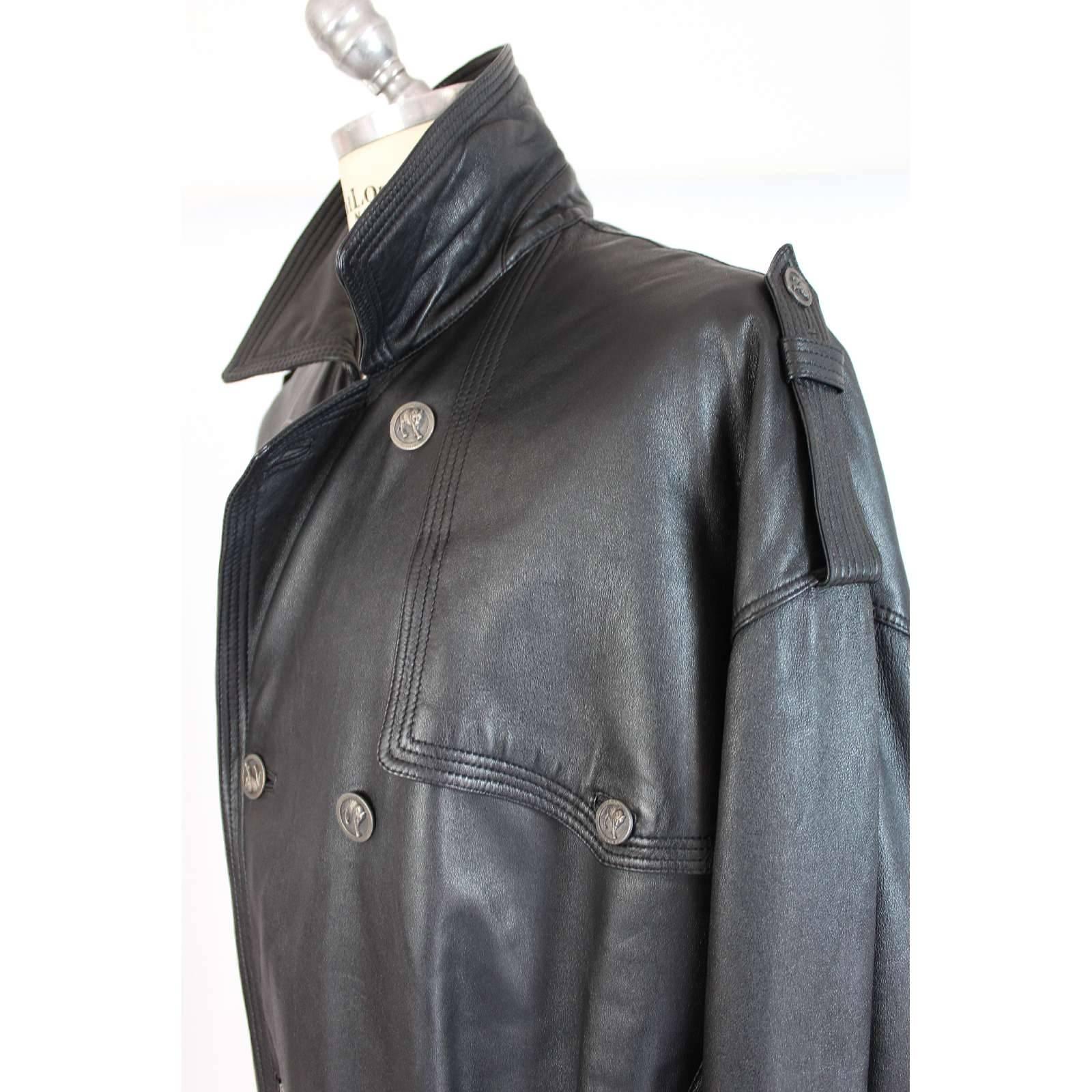 Versus Gianni Versace black leather motorcycle raincoat trench coat size 38/52 For Sale 1