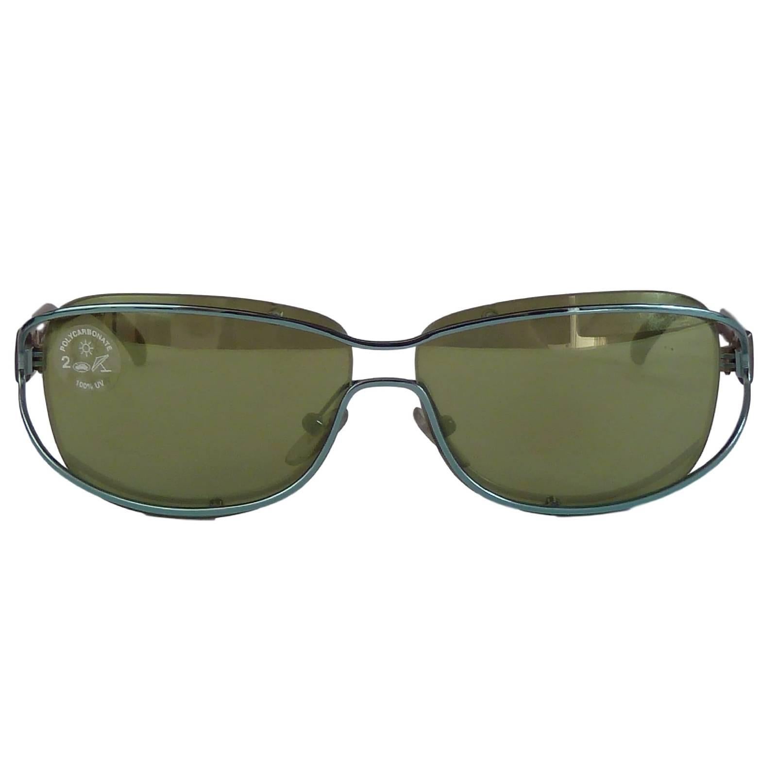 Women's Nina Ricci vintage sunglasses NR 3477 green brown polycarbonate 1980s women’s For Sale