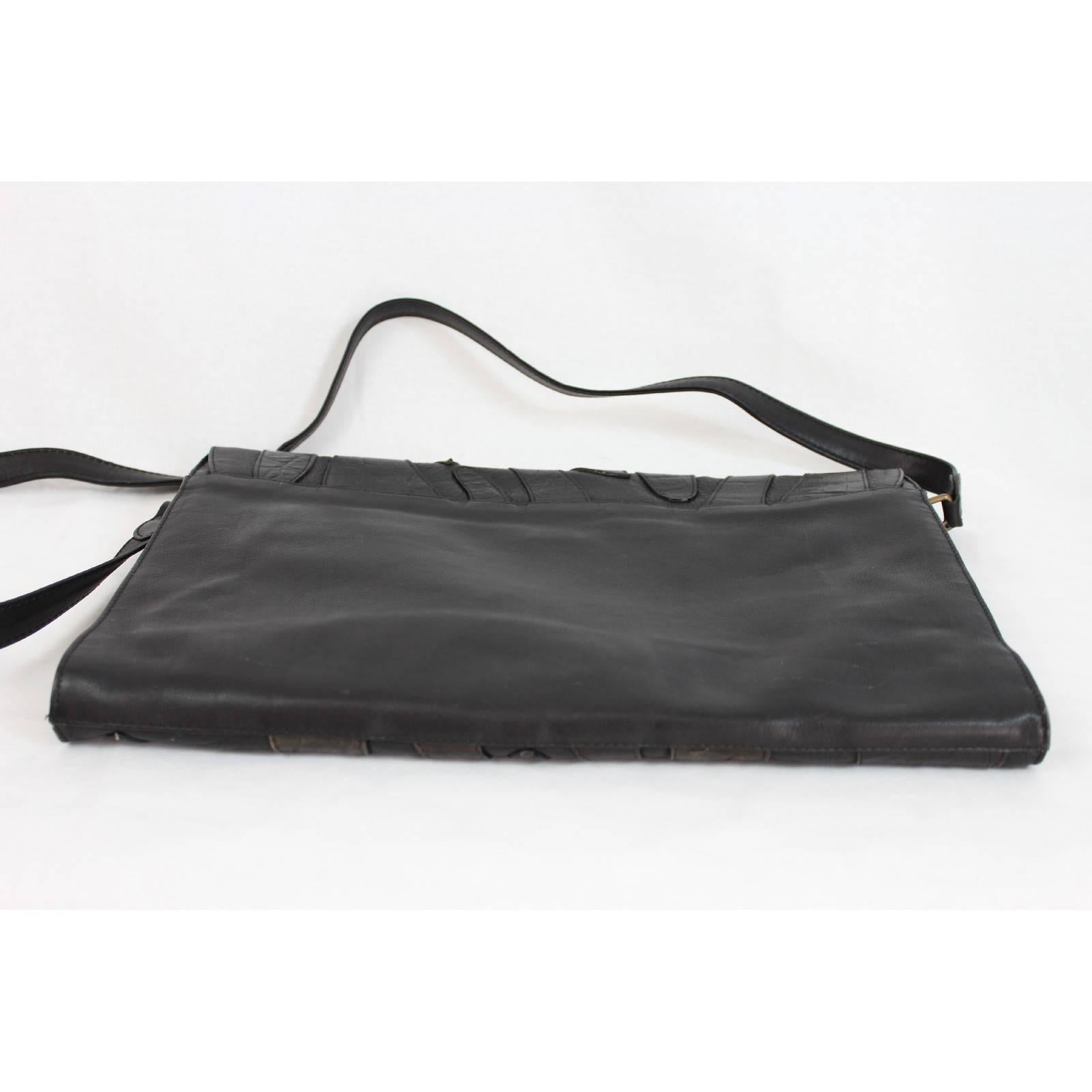 Black Giorgio Armani leather black shoulder bag excellent condition 1990s women’s For Sale