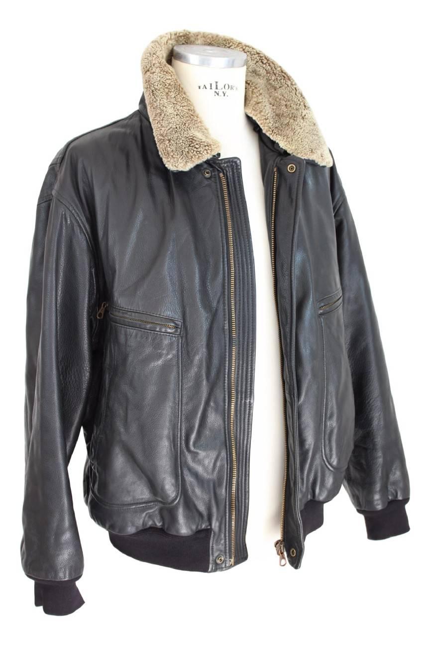 Aquascutum black leather aviator motorcycle jacket men’s size 50 it club check f In Excellent Condition In Brindisi, IT