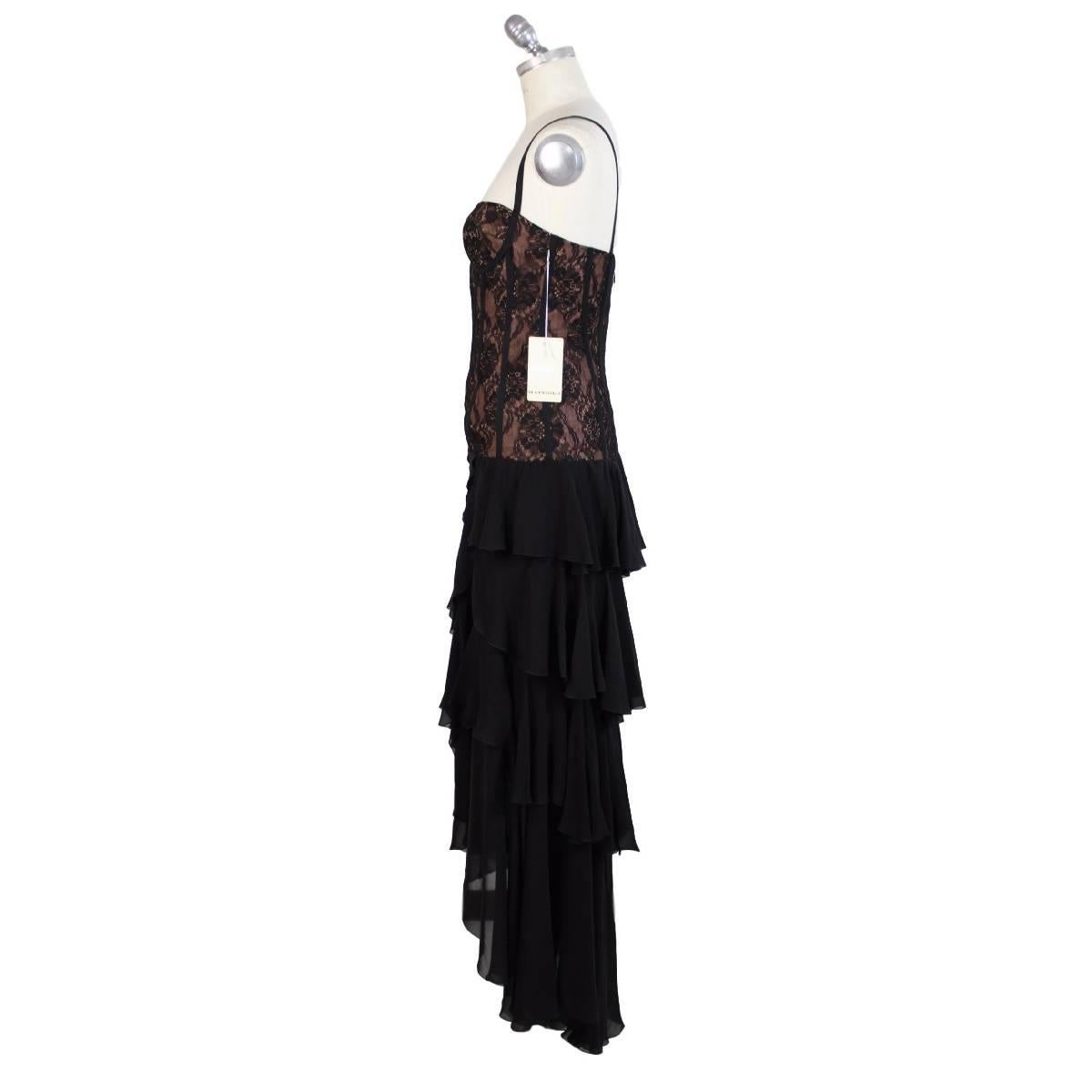Gai Mattiolo long evening dress in soft silk with lace sleeveless bodice, corset lined with rose-colored slats, longest long draped skirt behind, it size 42, made in Italy, new clothes with tags.

Size 42 (IT); 8 US; 10 UK

Measures
Shoulder: