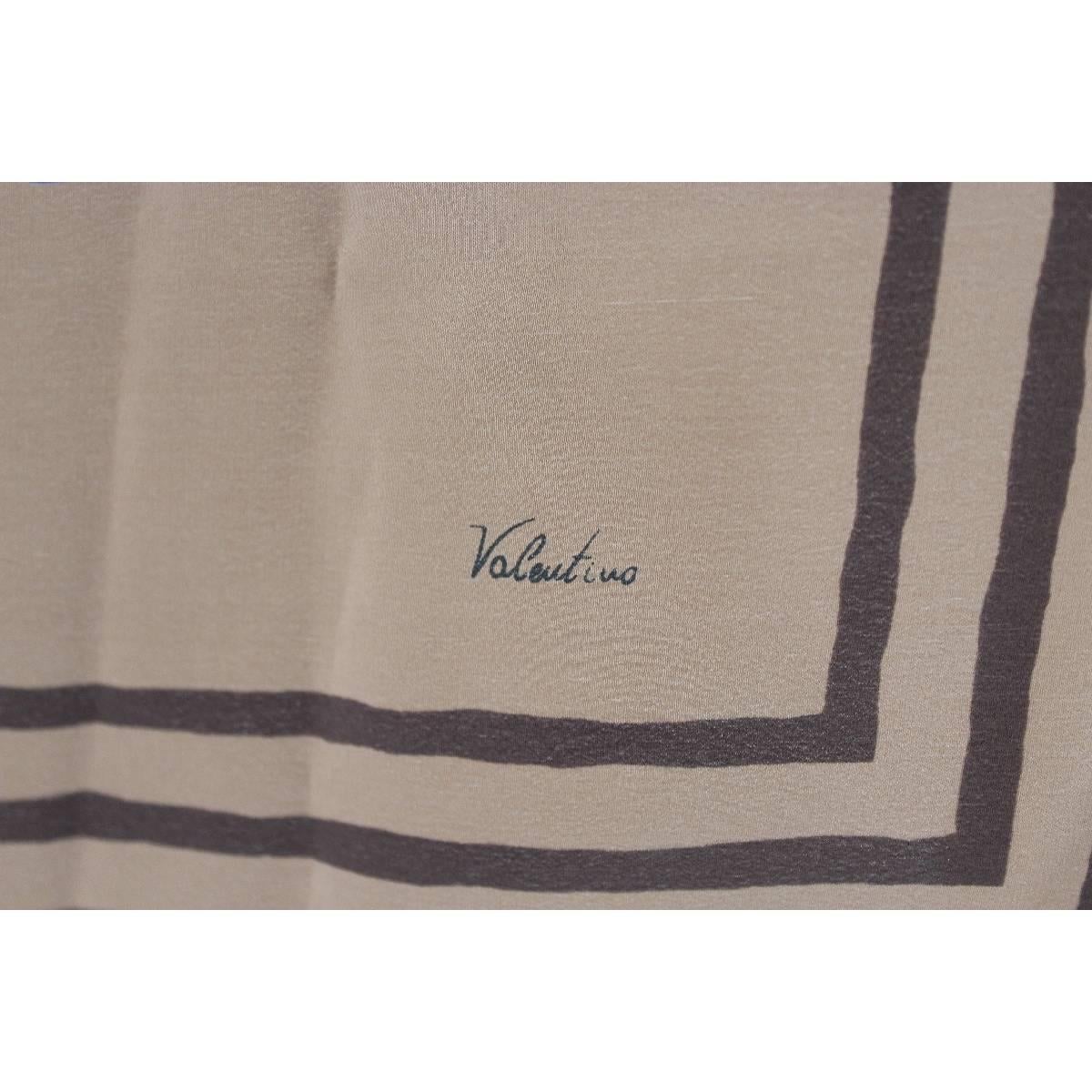 Brown Valentino silk brown red scarves handmade flower made italy 134×134 CM vintage