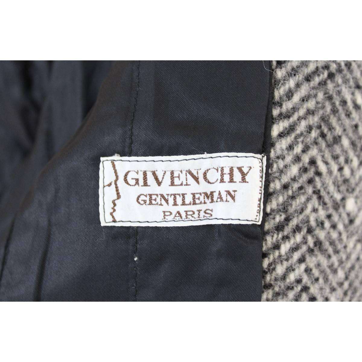 Givenchy wool coat black white size 52 it men's vintage 1980s made italy In Excellent Condition In Brindisi, IT