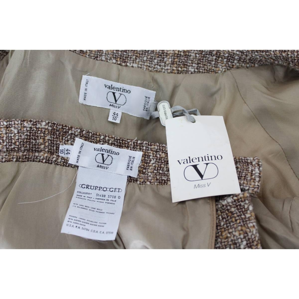 Valentino Boucle Beige Brown Wool Italian Skirt Suit, 1990s For Sale 2