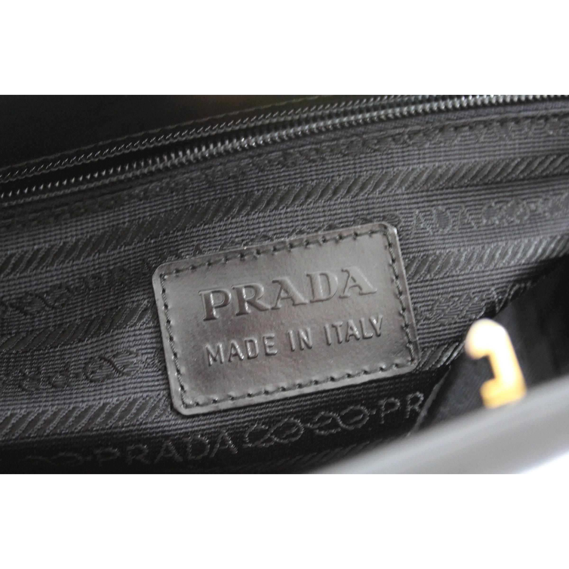 Prada Doctor Bag Black Patent Leather Vintage For Sale 6