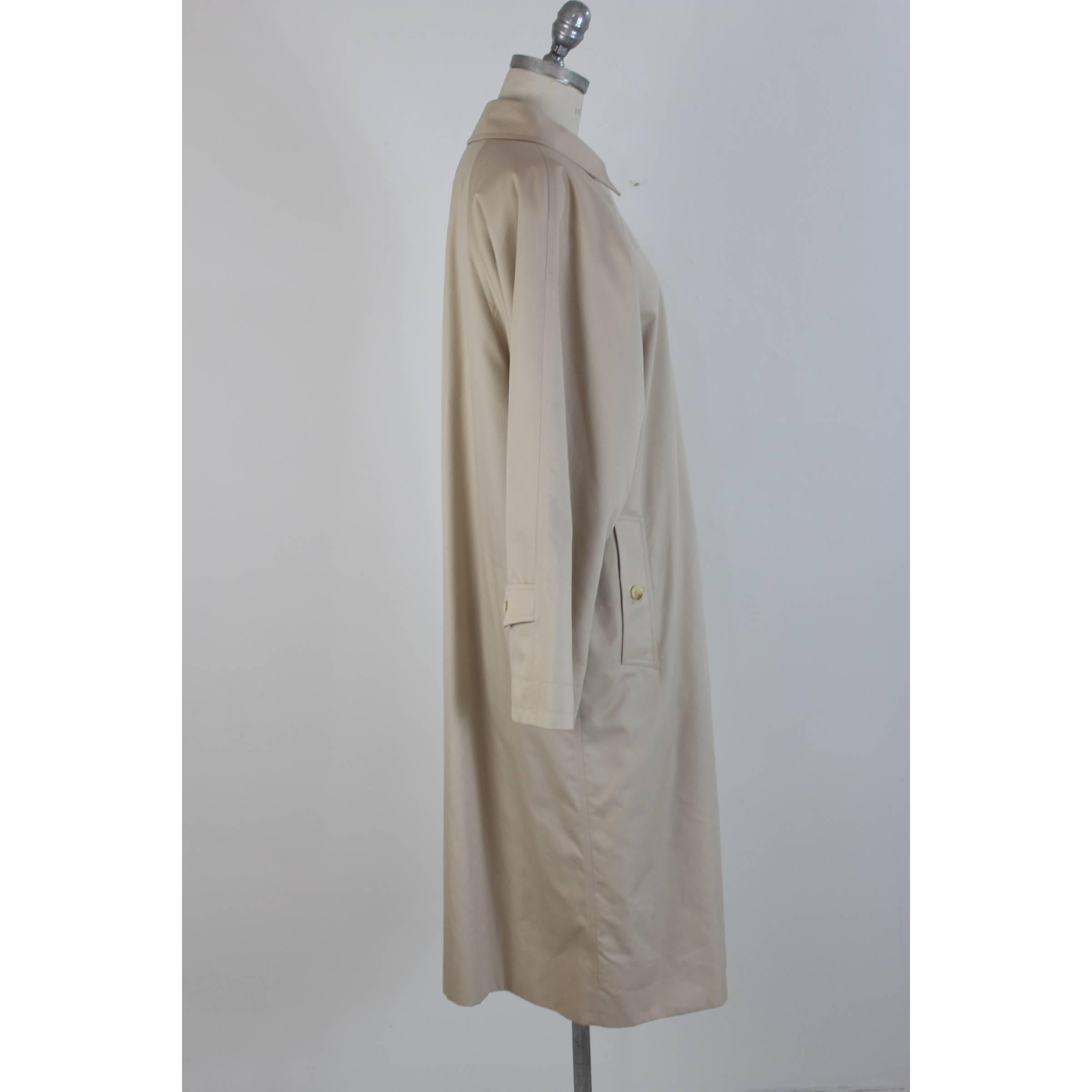 Burberry Waterproof Cotton Beige United Kingdom, 1980s In Excellent Condition In Brindisi, IT