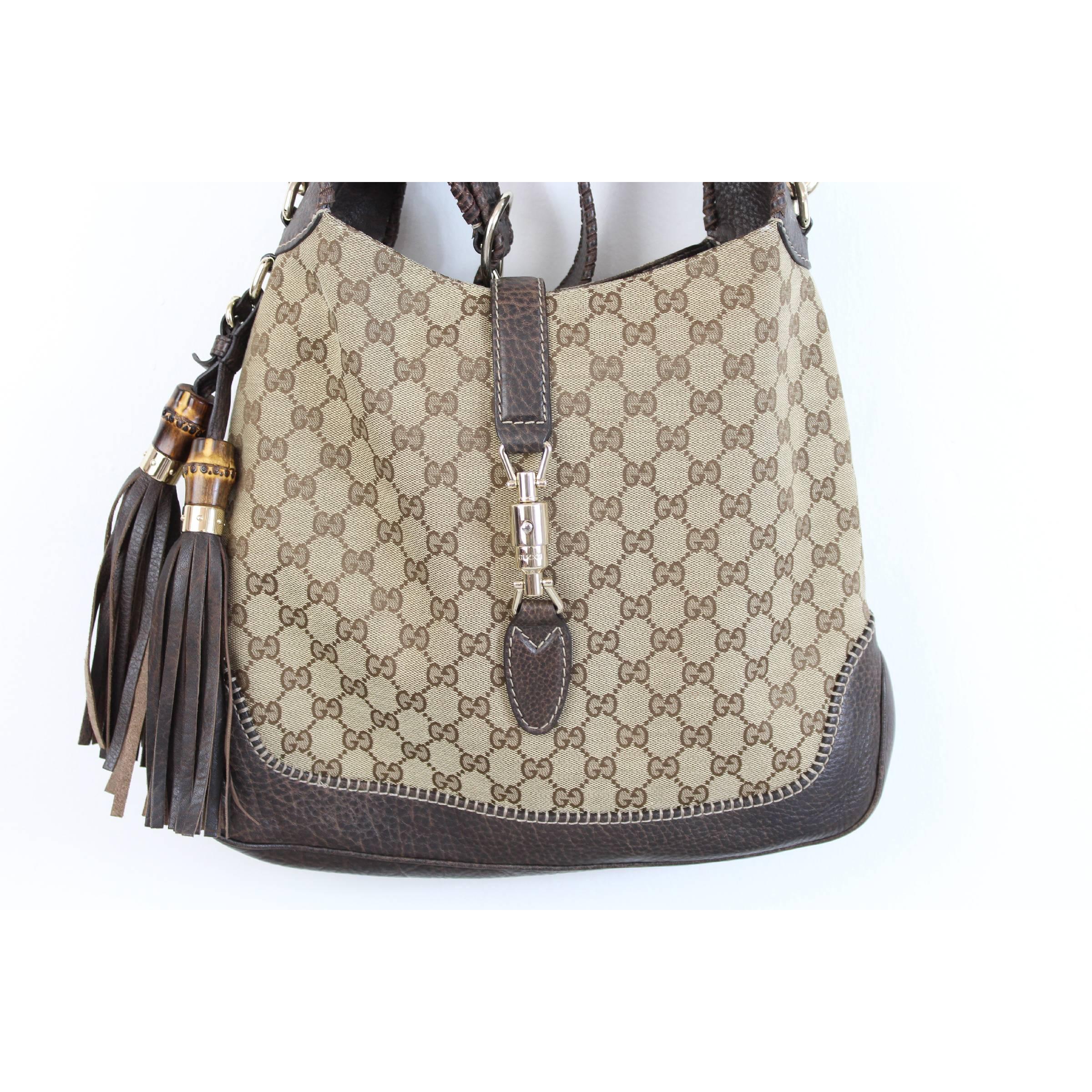 Gucci Jackie Canvas Leather Italian Shoulder Bag, 2000s In Excellent Condition In Brindisi, IT