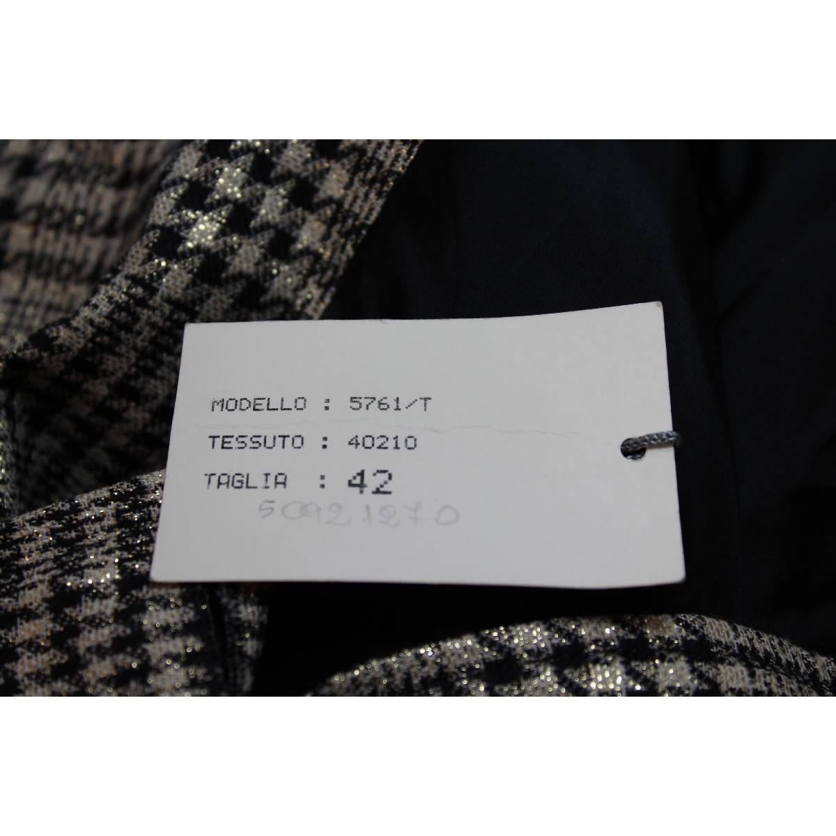 Valentino Pied De Poule Gray Wool Italian Skirt Suit, 1990s size 10 For Sale 4