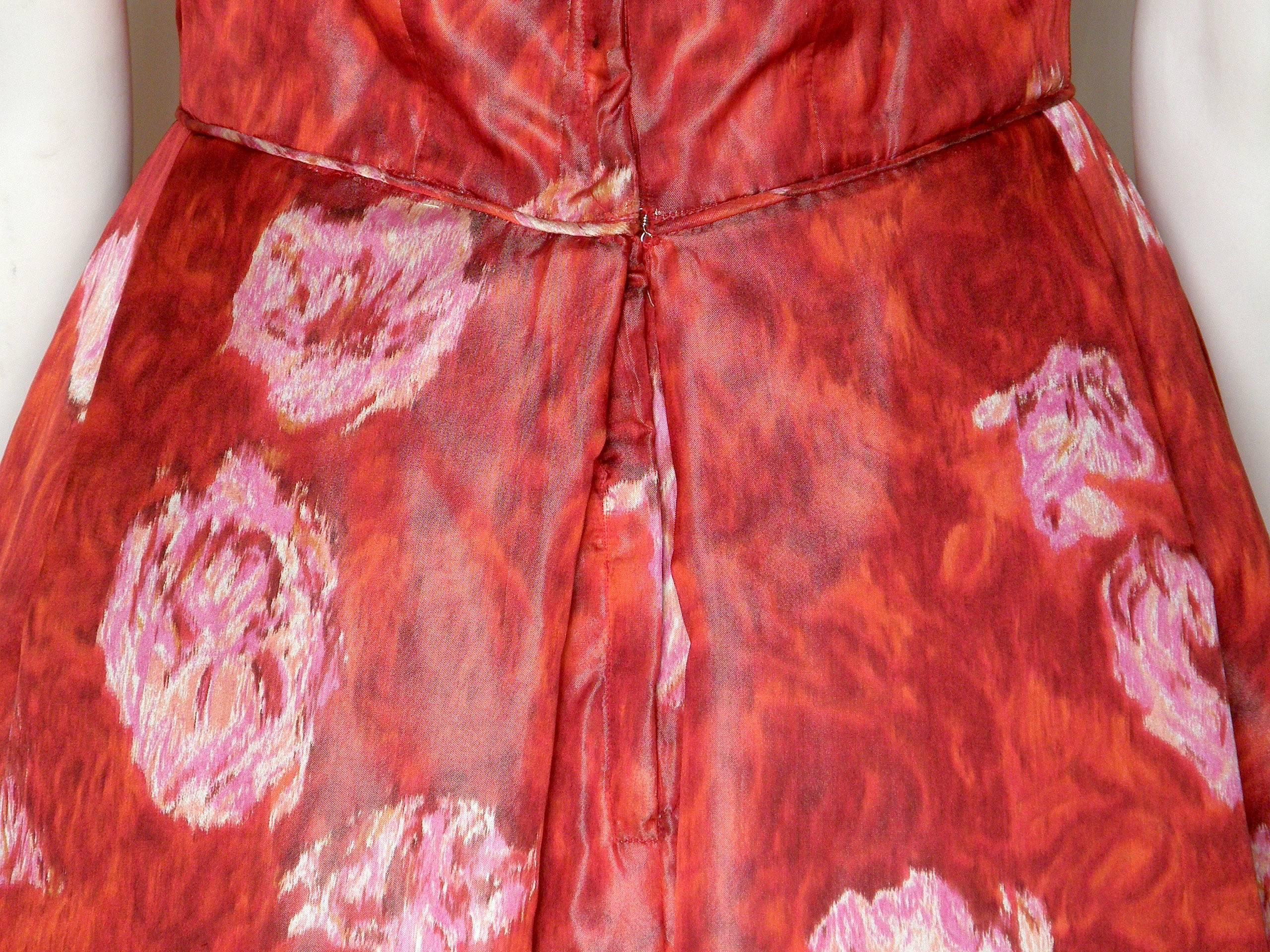 Silk Cocktail Dress Sleeveless with Red Roses Print Fabric For Sale 1