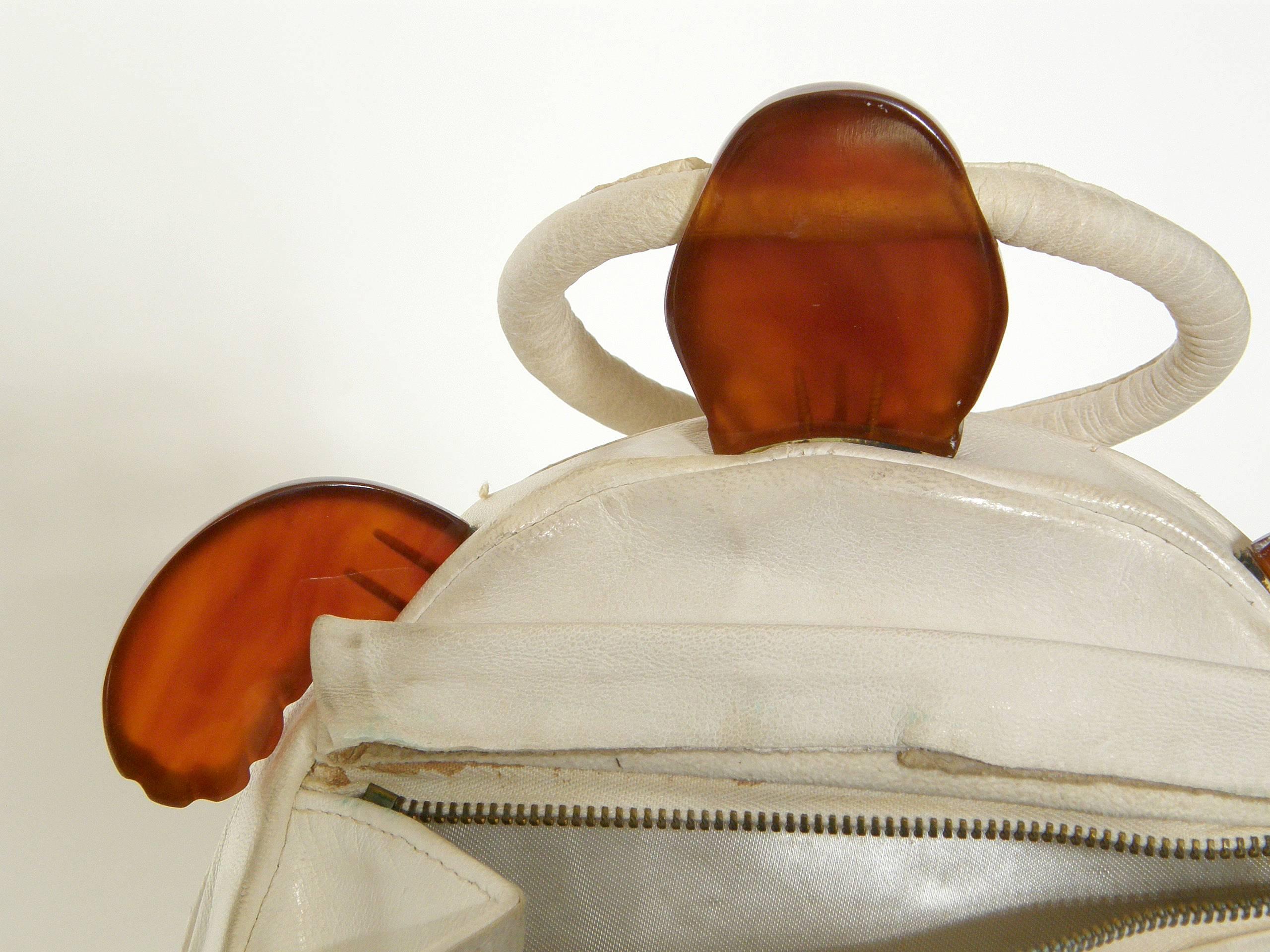 Beige Turtle Shaped Handbag in Cream Leather and Carved Bakelite 