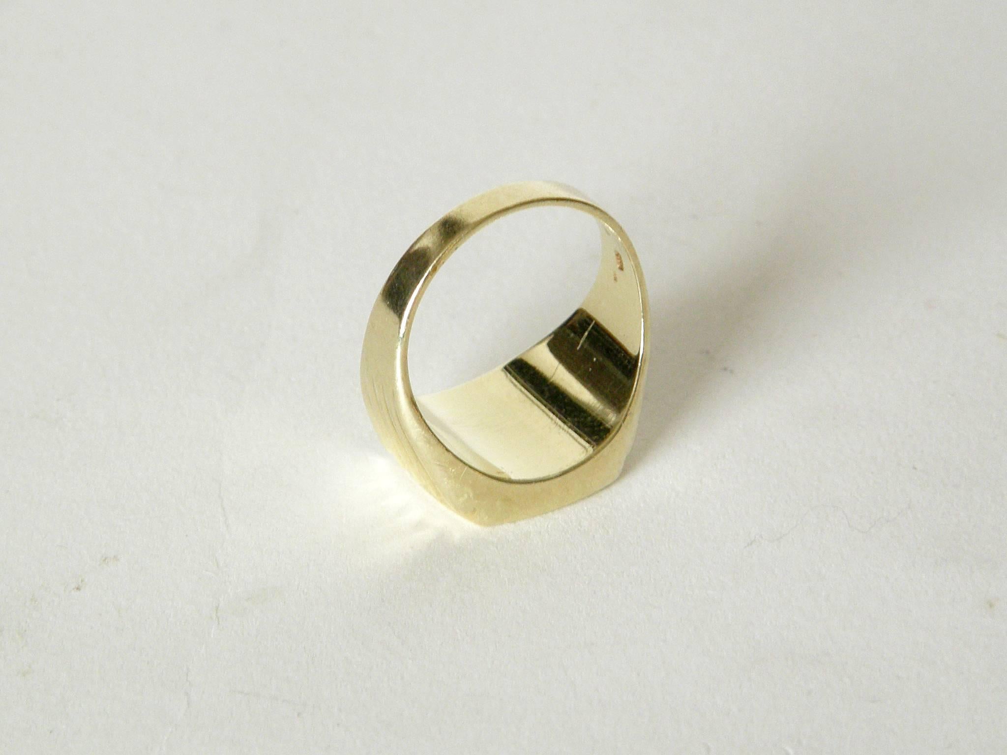 14K Gold Signet Style Ring 2