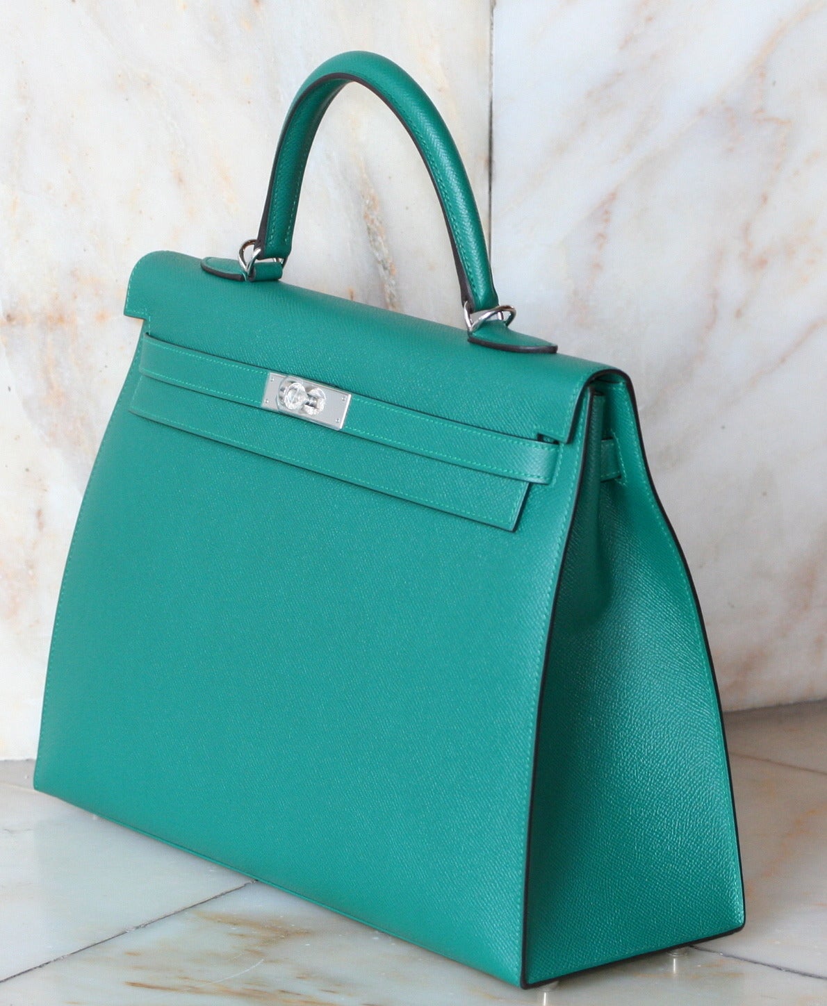 HERMES Kelly Malachite Epsom 35', comes  with complete packaging and accessories, original invoice.   Pristine, unworn condition.