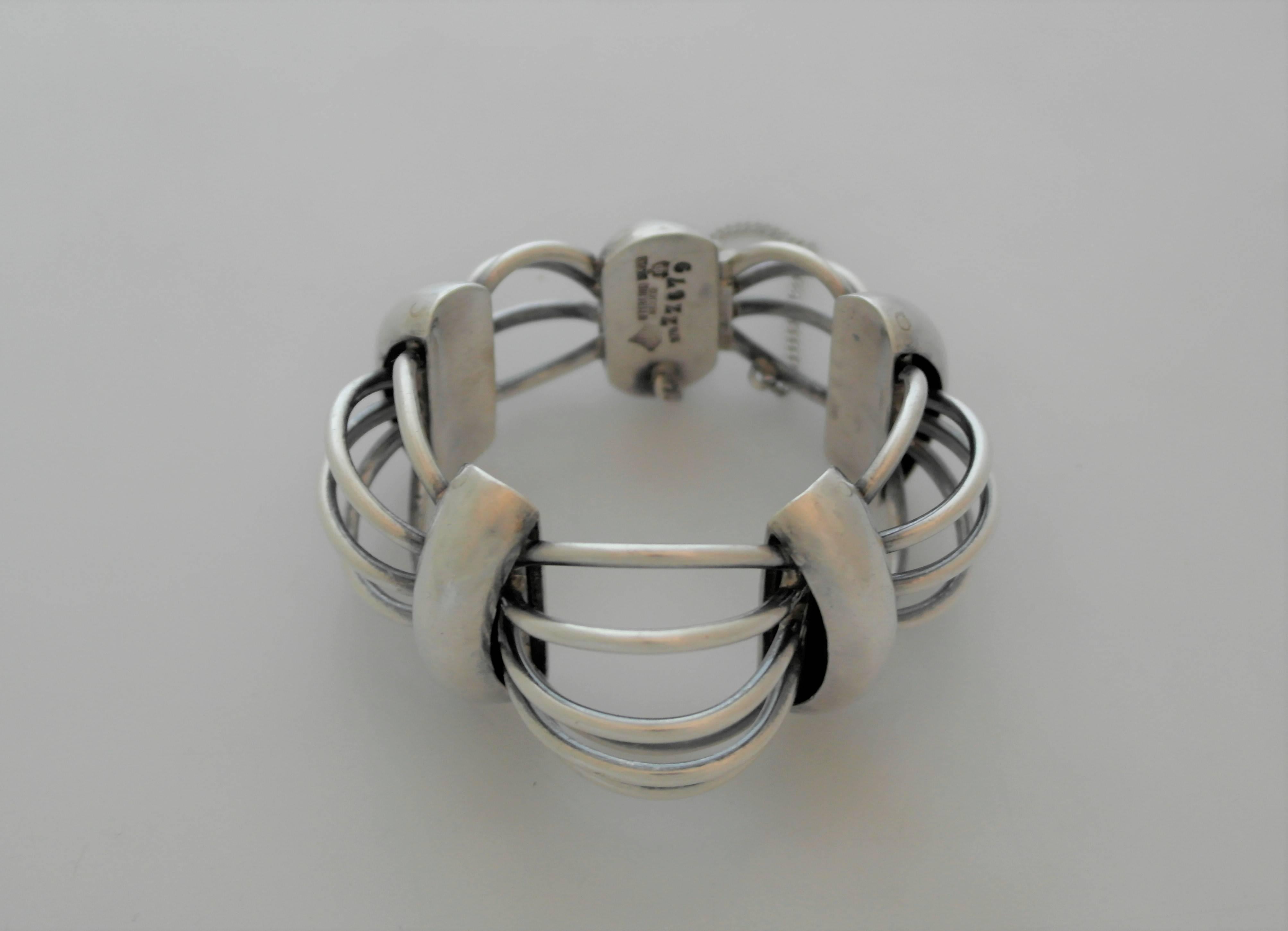 Antonio Pineda Sterling Silver Modernist Bracelet In Excellent Condition For Sale In New York, NY