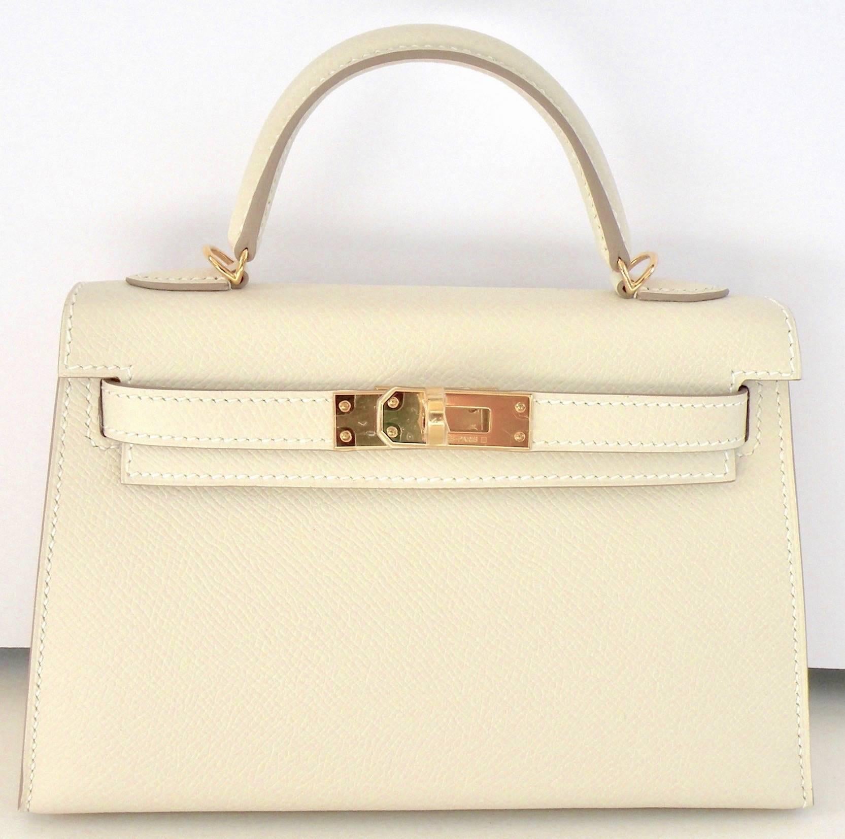 Hermes 20cm Kelly Bag Craie Epsom Gold Hardware In New Condition In West Chester, PA