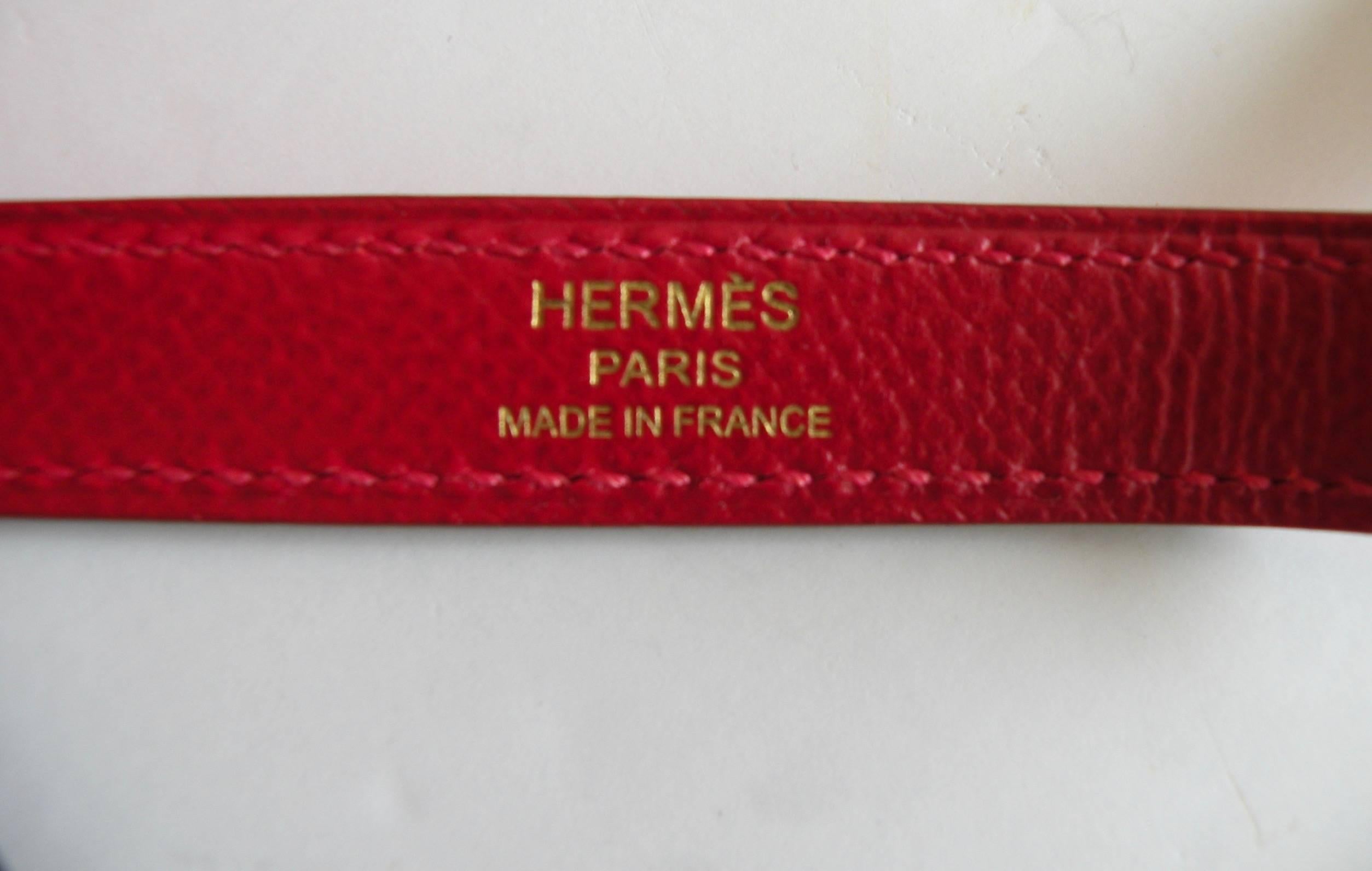 Women's or Men's Hermes Kelly Bag 32cm Rouge Casaque Epsom Gold Hardware For Sale