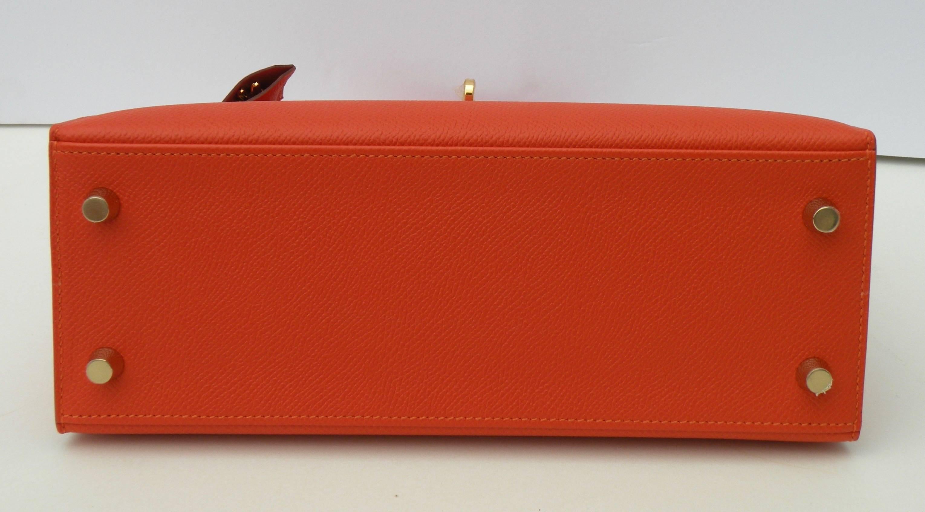 Red Hermes Kelly Bag 25CM  Orange Feu Sellier Gold Hardware For Sale