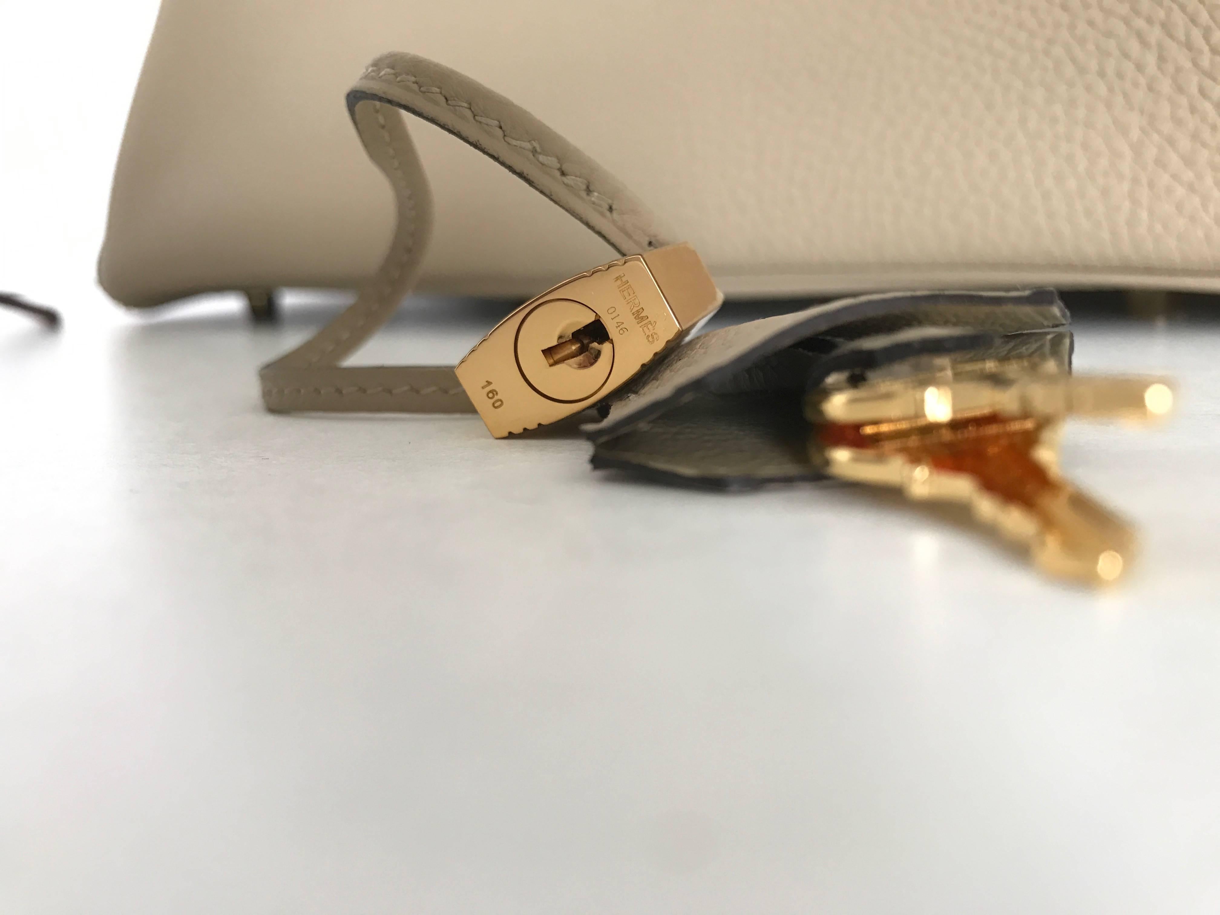 Hermès Birkin Bag
35cm Birkin Bag
Color: Trench 
Brand new Color from Hermes
Great neutral
Hardware has plastic on it from the Hermes Boutique
Leather: Togo
Hardware: Gold
Lined in Chevre




As always, the auction will include an authentic Hermes