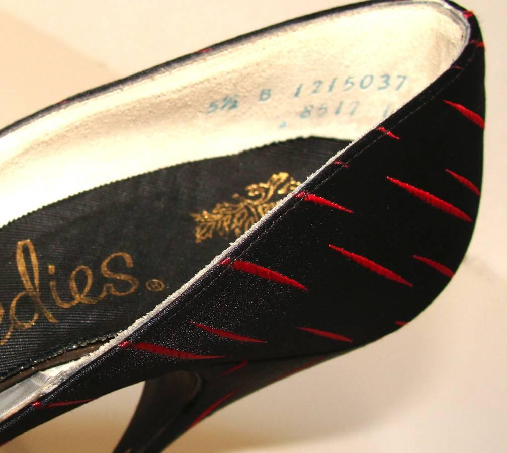 Women's Brilliant Red and Black Silk Heels Holiday For Sale