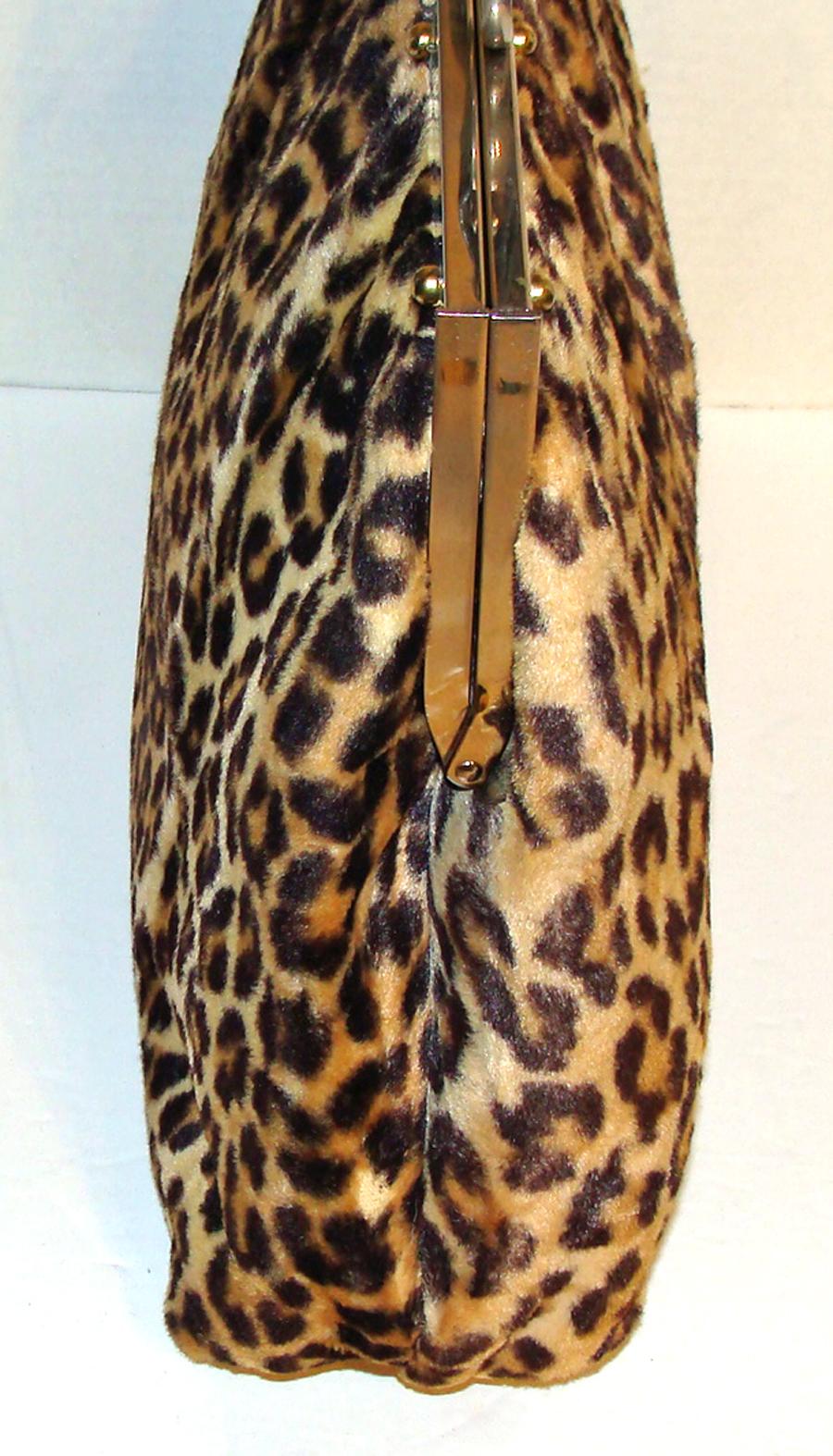 Oversized Leopard Satchel 1960's MOD & Great  HOLIDAY In Good Condition In Lambertville, NJ