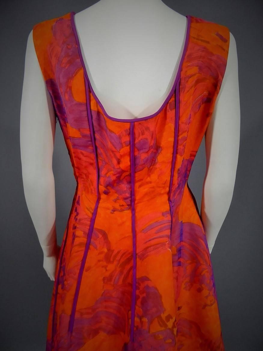 A Printed Chiffon Evening Dress by Madame Grès Haute Couture Circa 1970 In Good Condition For Sale In Toulon, FR