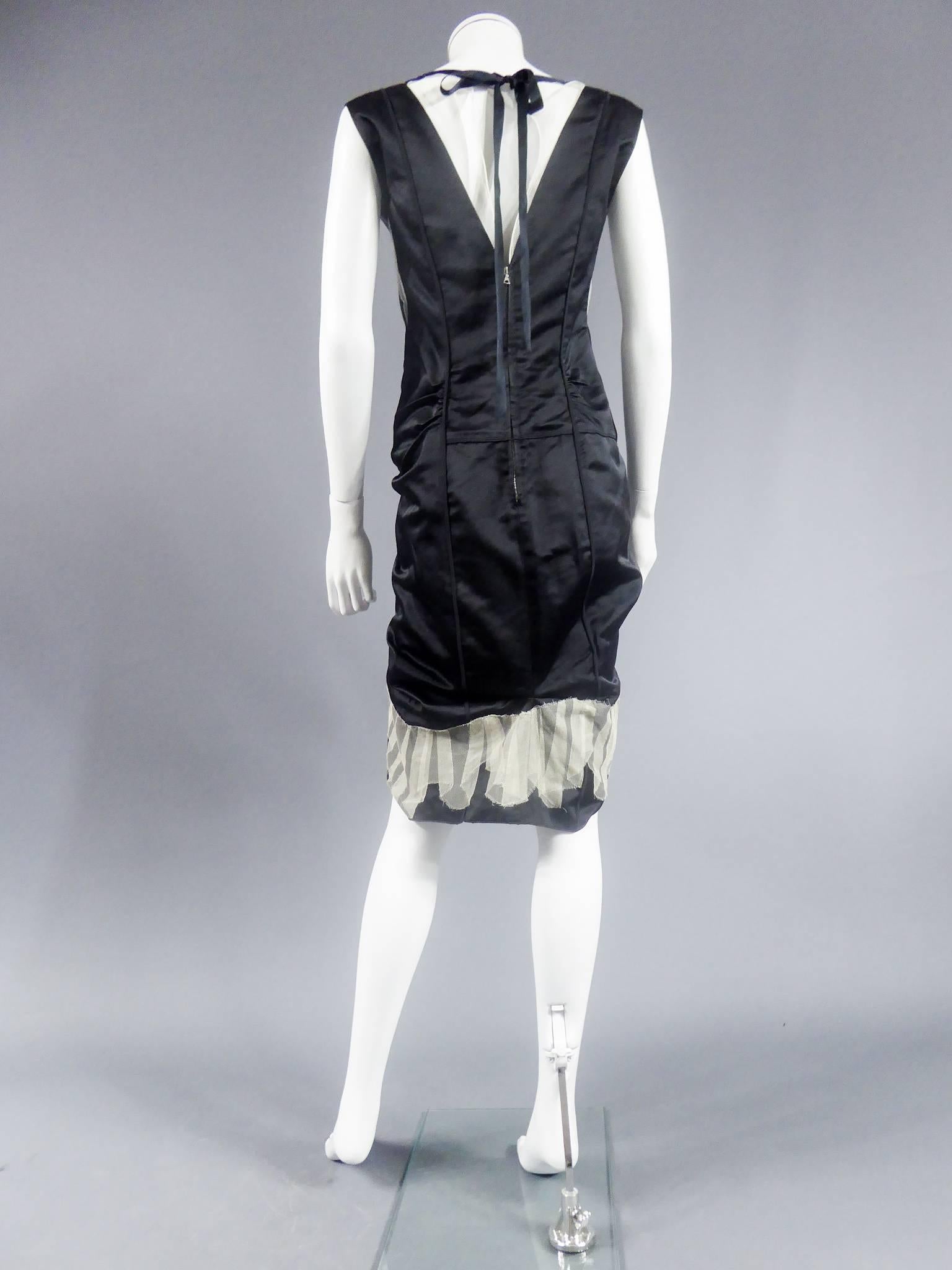 Noir Marc Jacobs - Robe en satin ciré noir, circa 2000 en vente