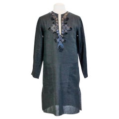 Una blusa Djellaba di Jean Paul Gaultier in lino nero ricamato Circa 2000